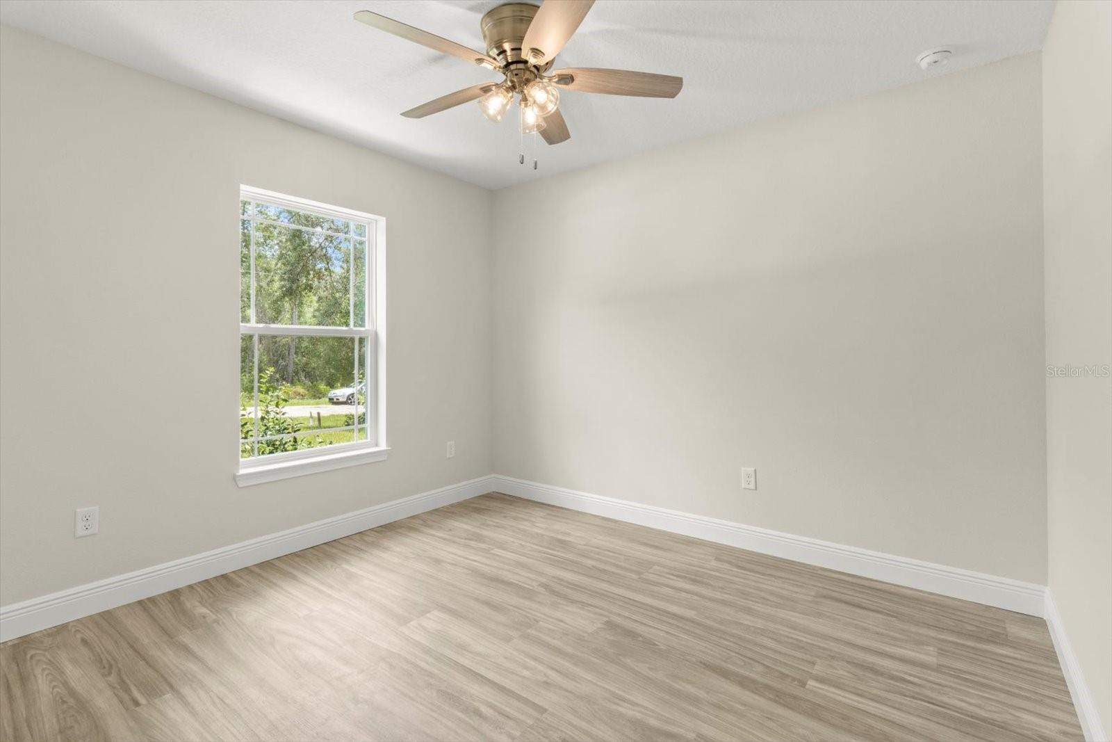 Image 21 of 29 For 671 Toledo Drive