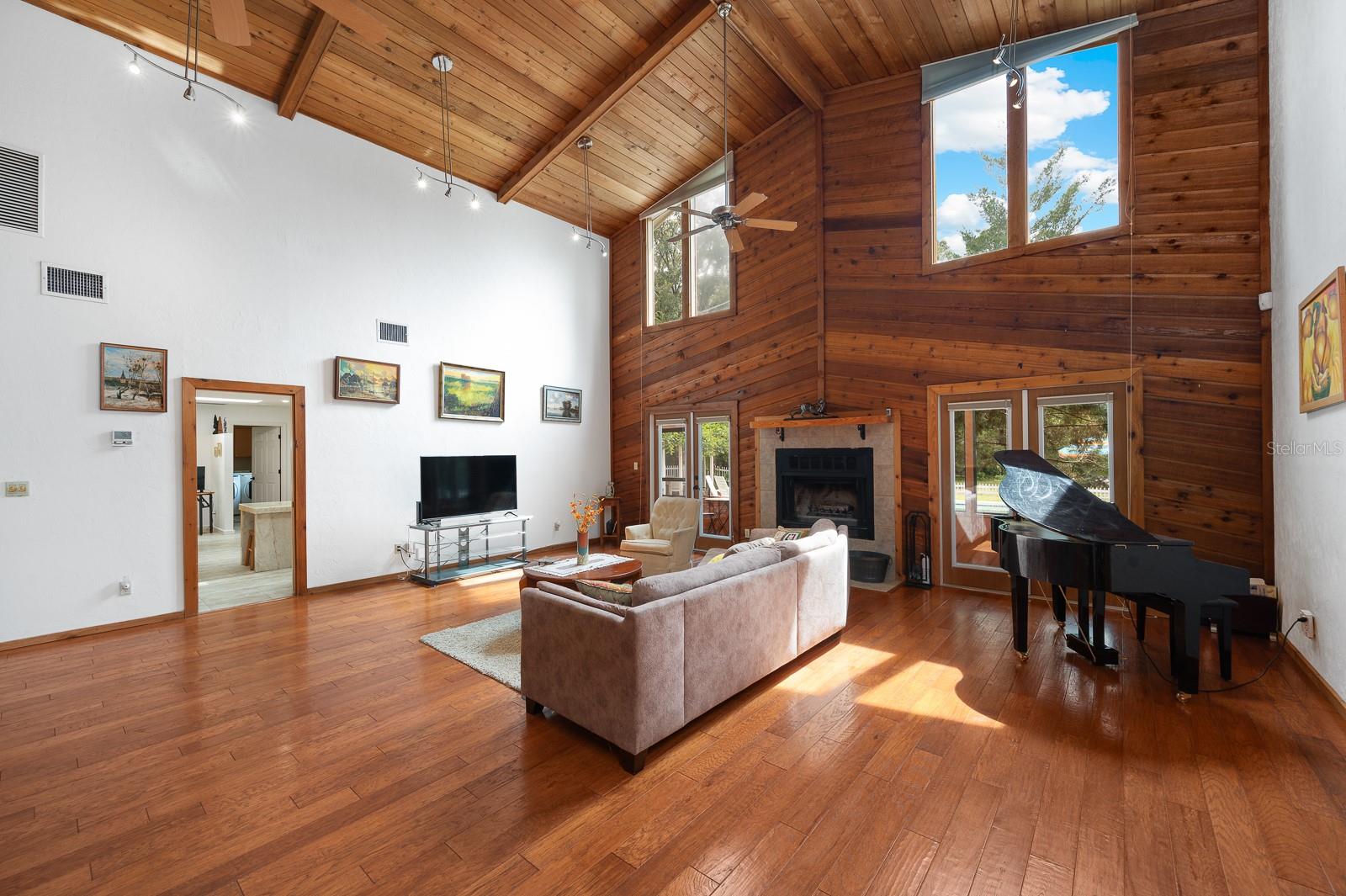 Image 12 of 72 For 7201 97th Lane