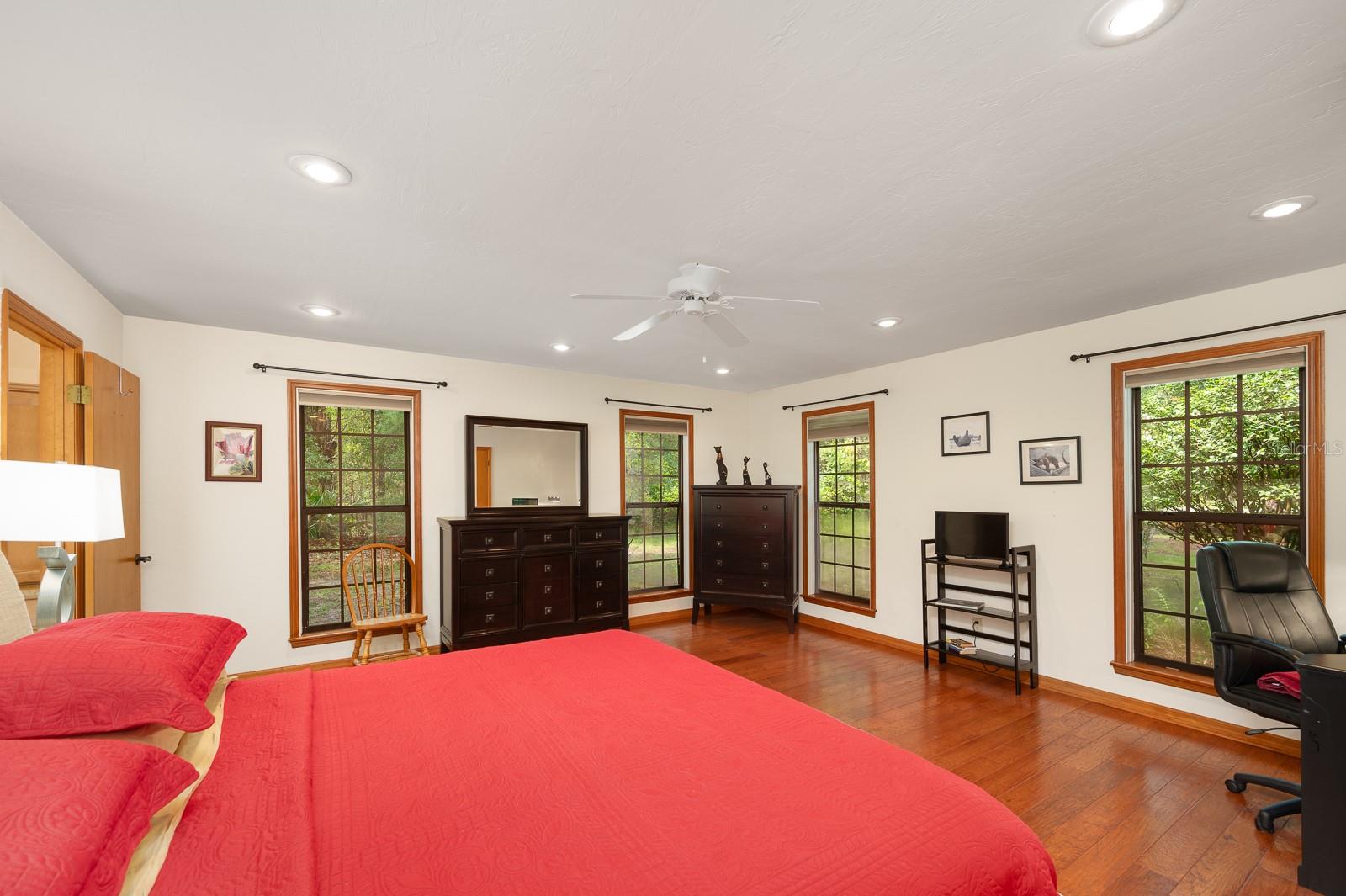 Image 29 of 72 For 7201 97th Lane