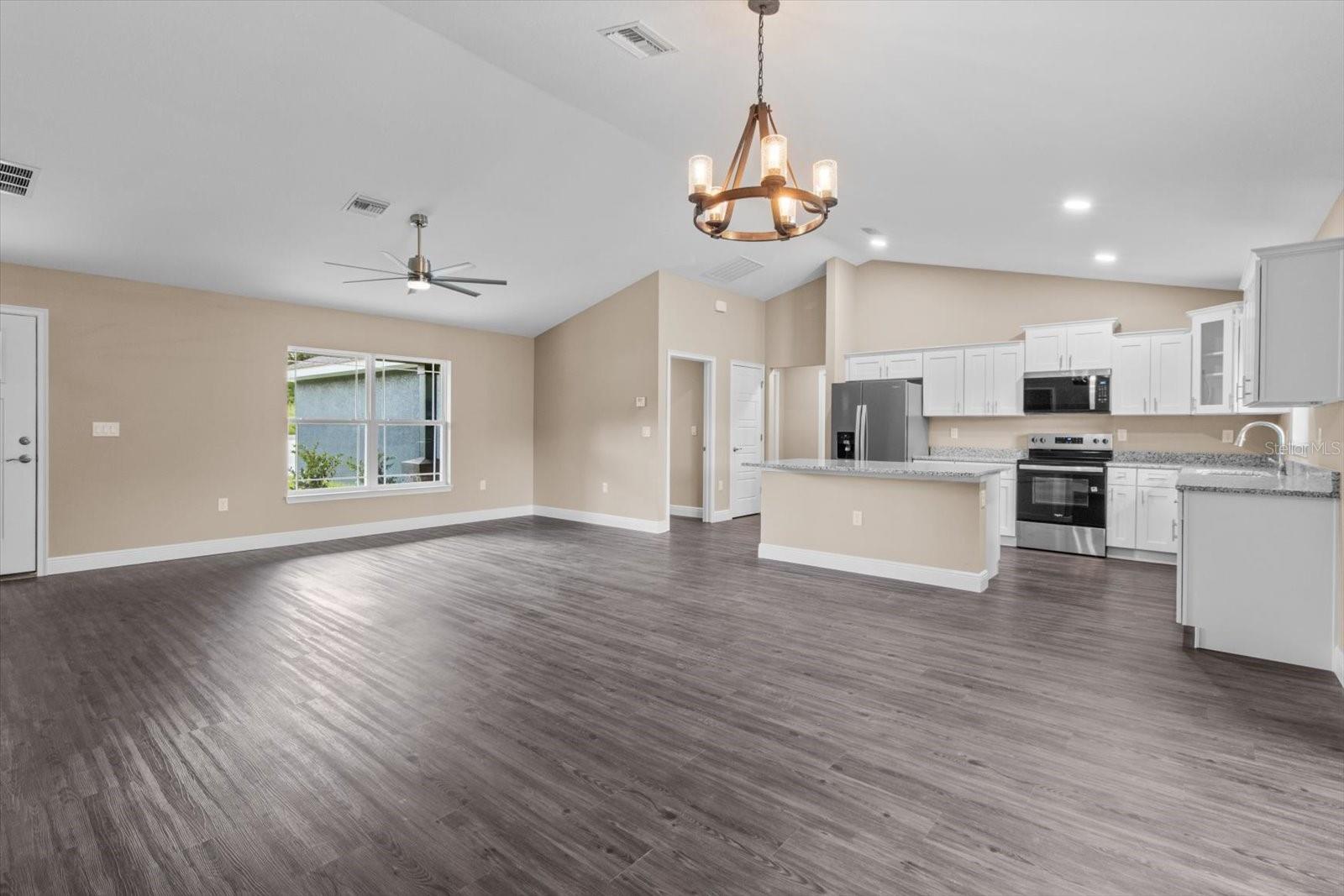 Listing photo id 20 for 7946 Manville Road