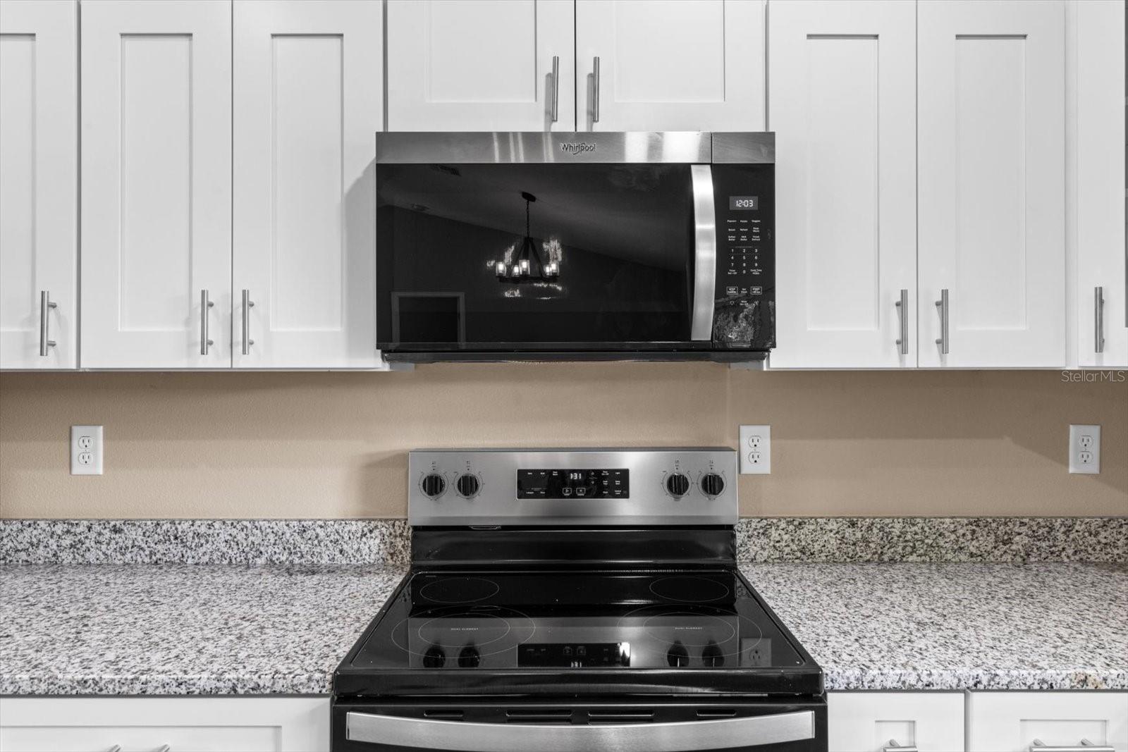 Listing photo id 25 for 7946 Manville Road