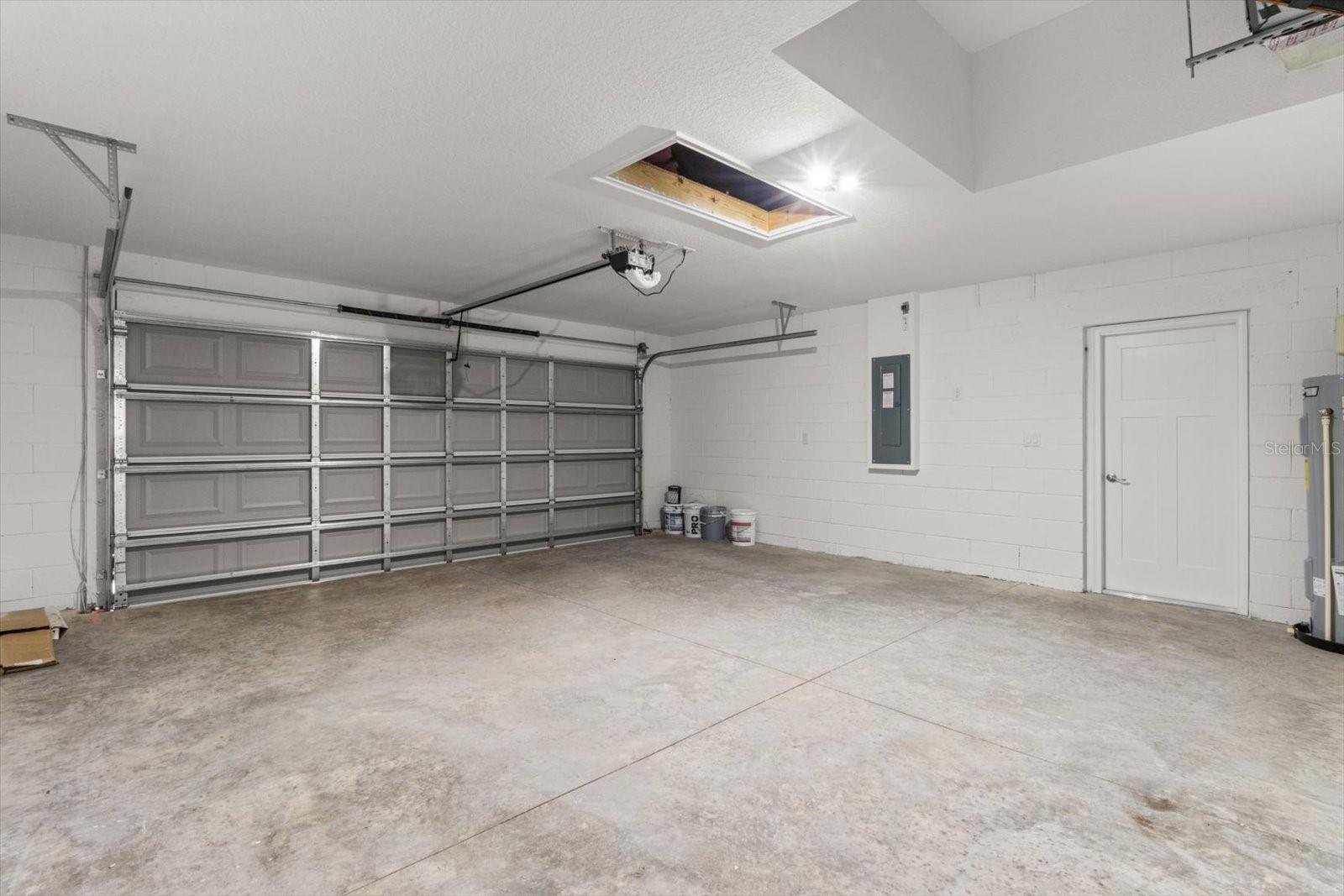 Listing photo id 27 for 7946 Manville Road