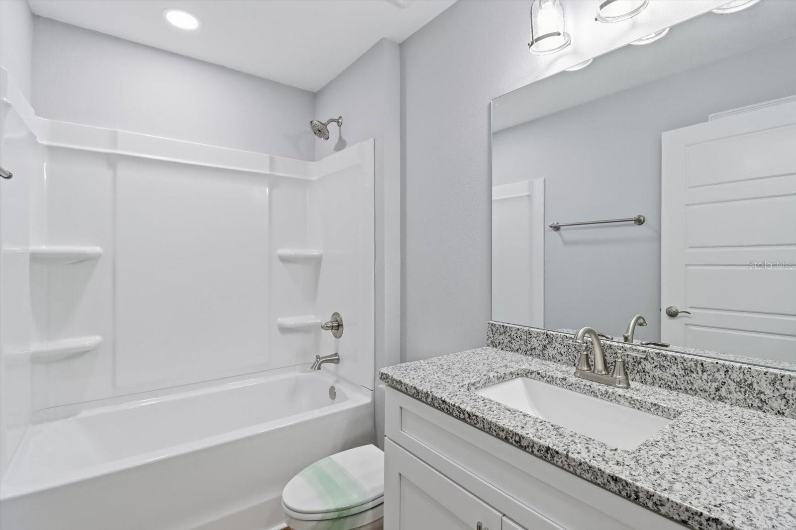 Listing photo id 18 for 9923 Baldwin Terrace