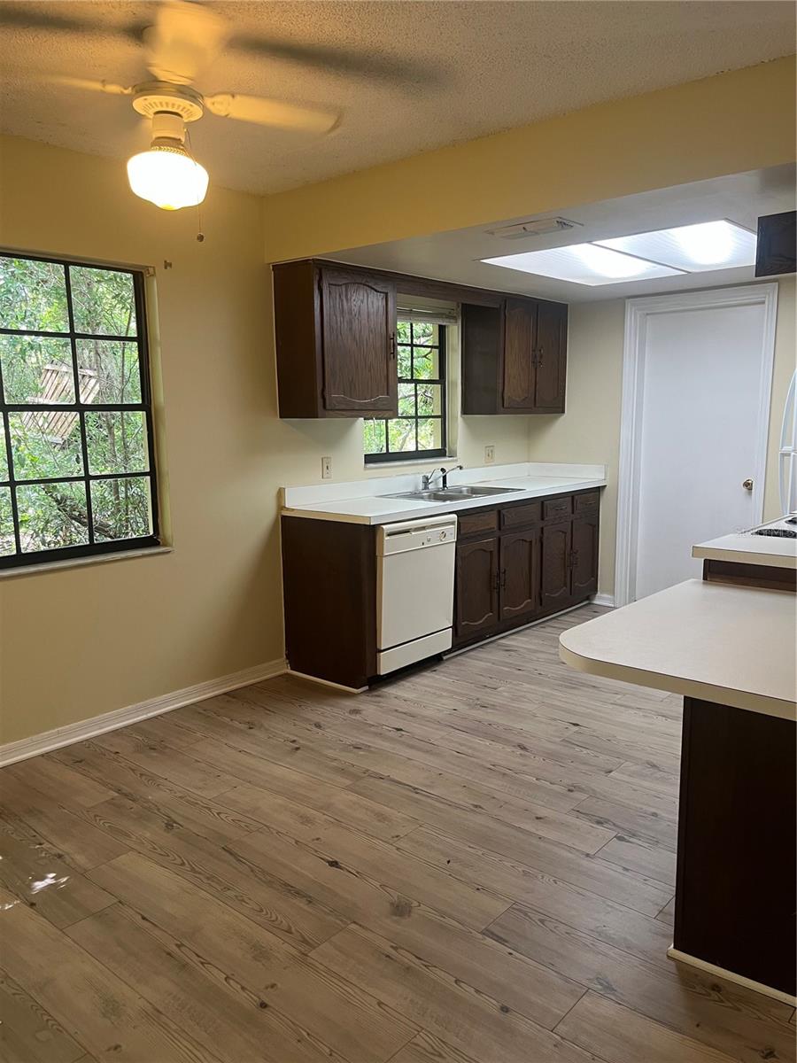 Image 2 of 10 For 1506 1st Avenue