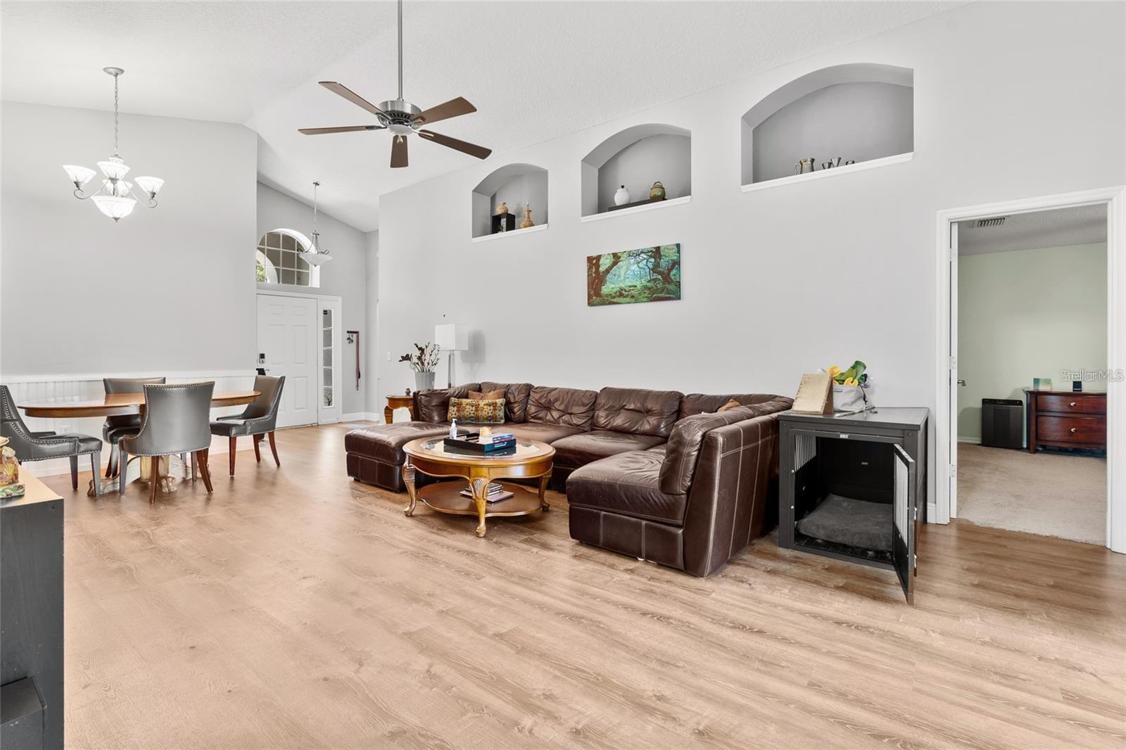 Image 5 of 25 For 10339 Patrick Drive