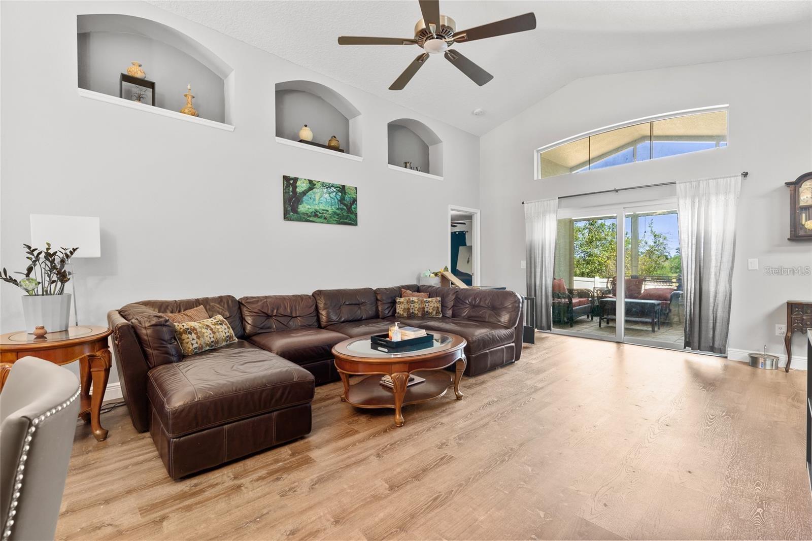 Image 6 of 25 For 10339 Patrick Drive