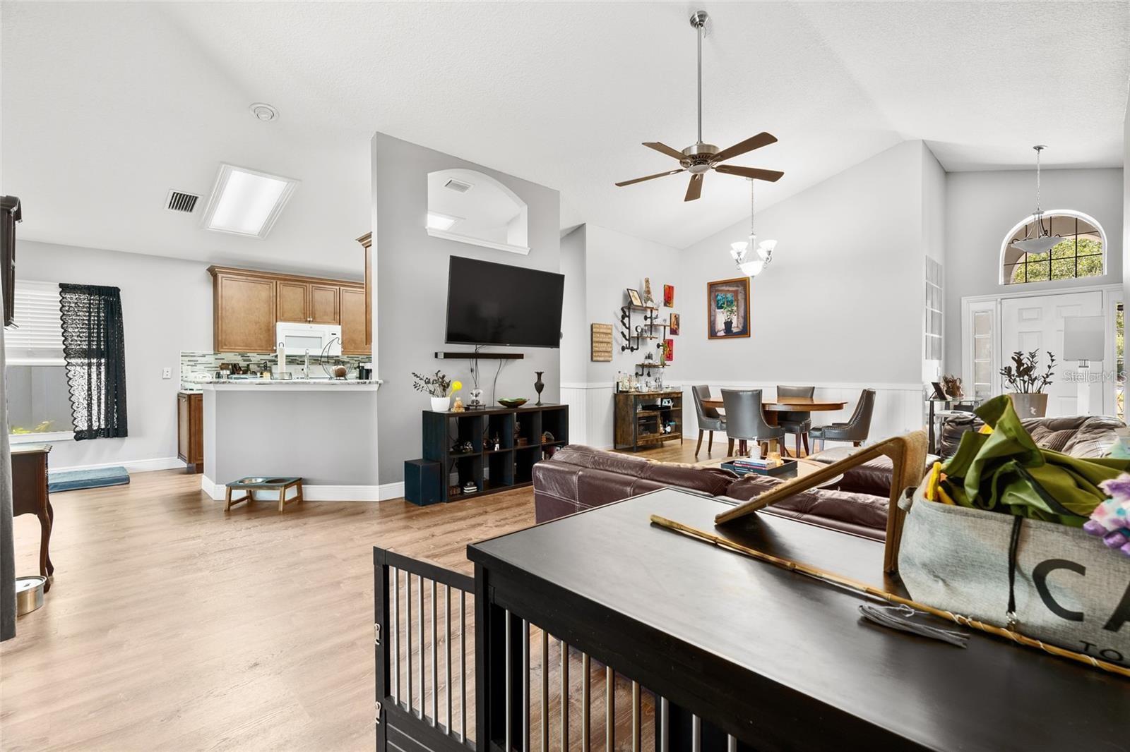 Image 7 of 25 For 10339 Patrick Drive