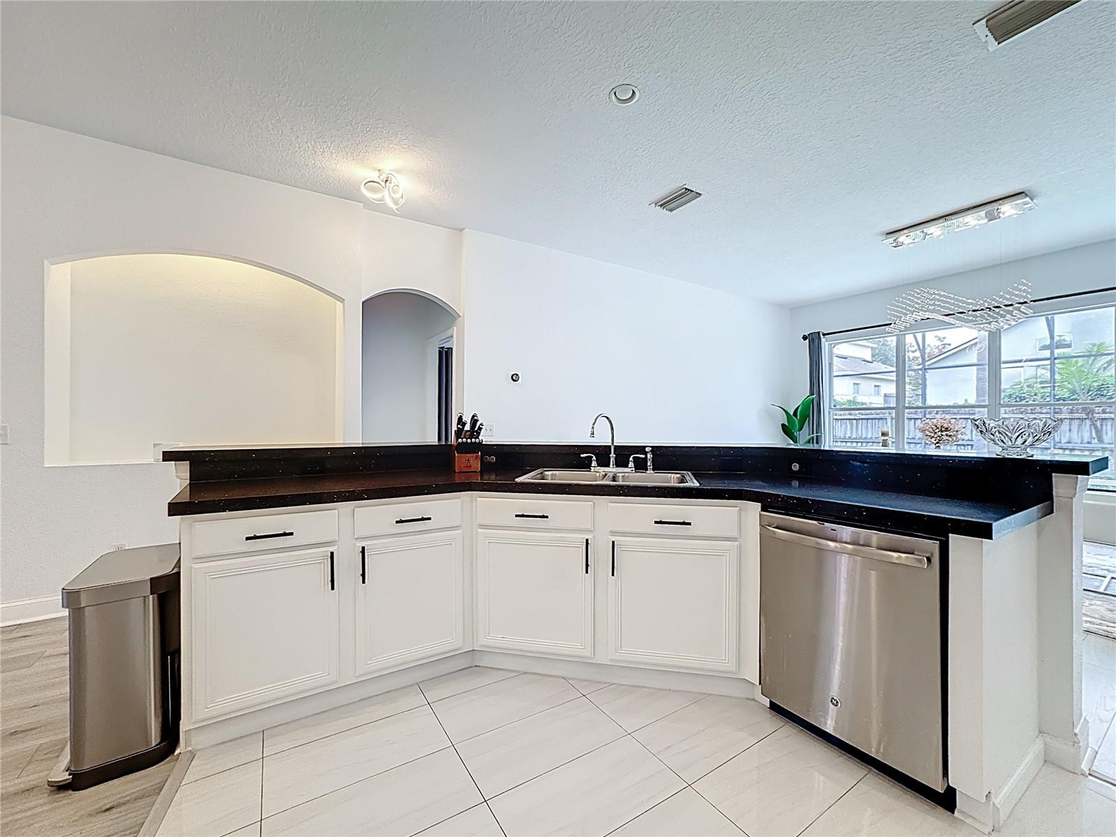 Image 14 of 100 For 2421 Cimmaron Ash Way
