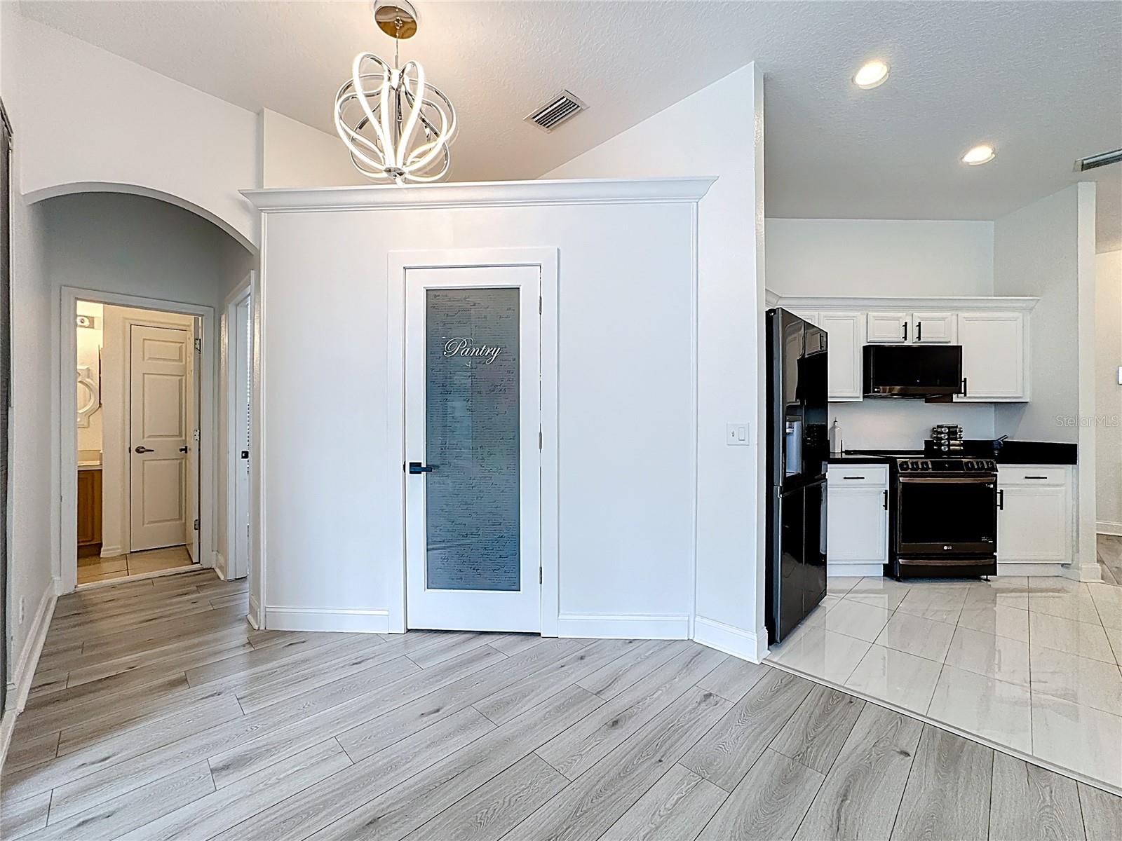 Image 19 of 100 For 2421 Cimmaron Ash Way
