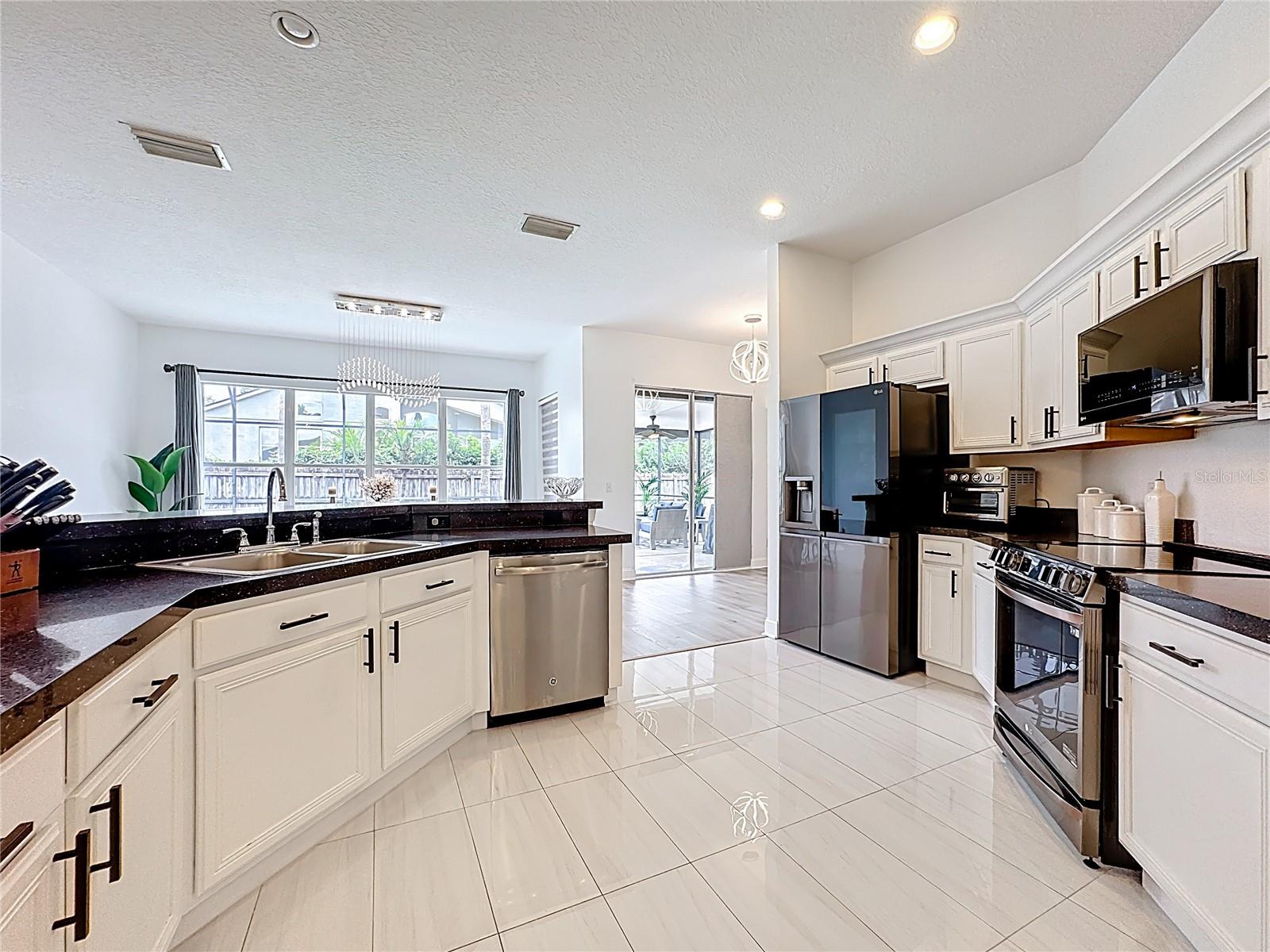 Image 98 of 100 For 2421 Cimmaron Ash Way