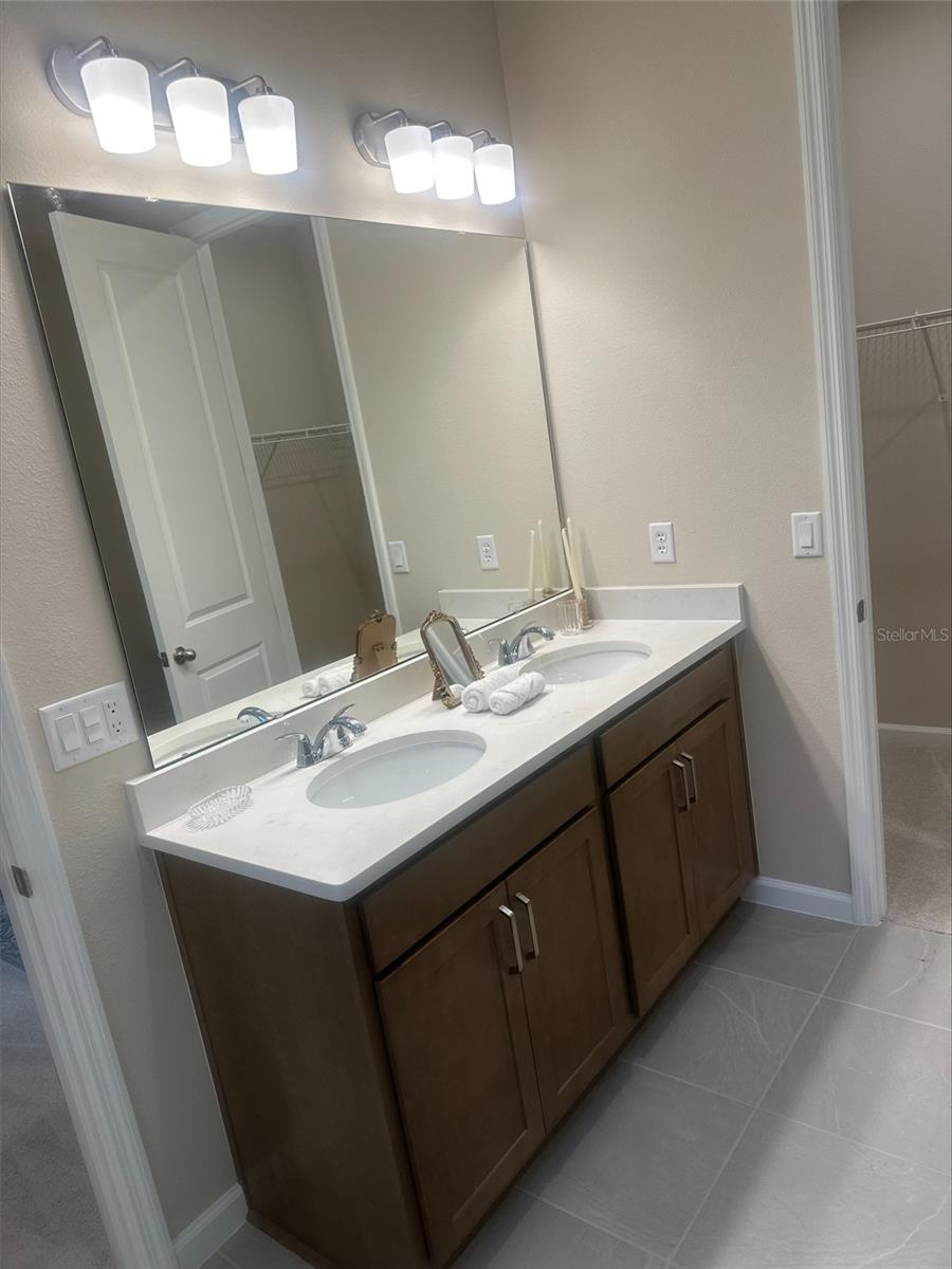 Image 9 of 13 For 871 Shumard Way