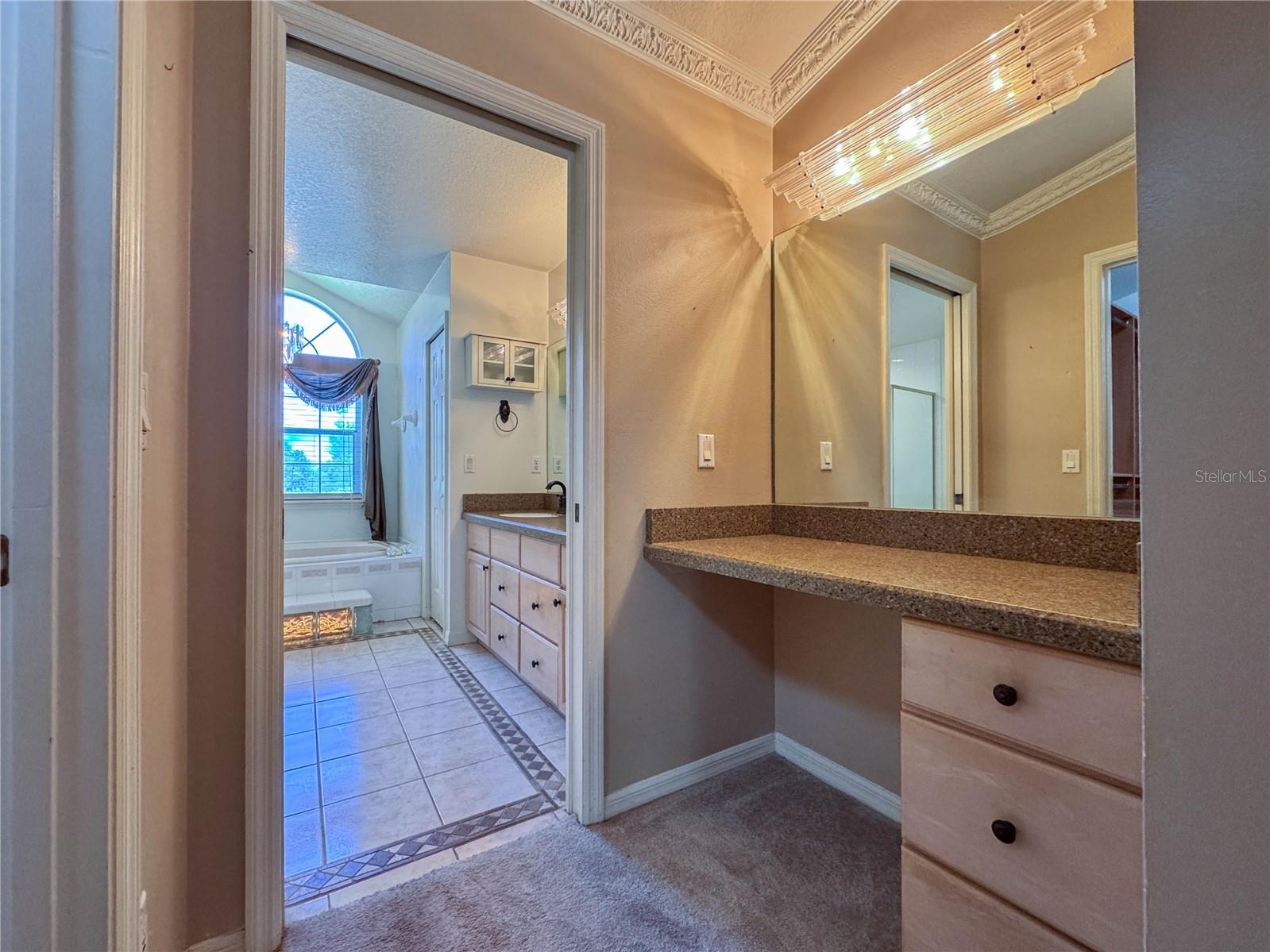 Image 15 of 51 For 14933 Thoroughbred Ln