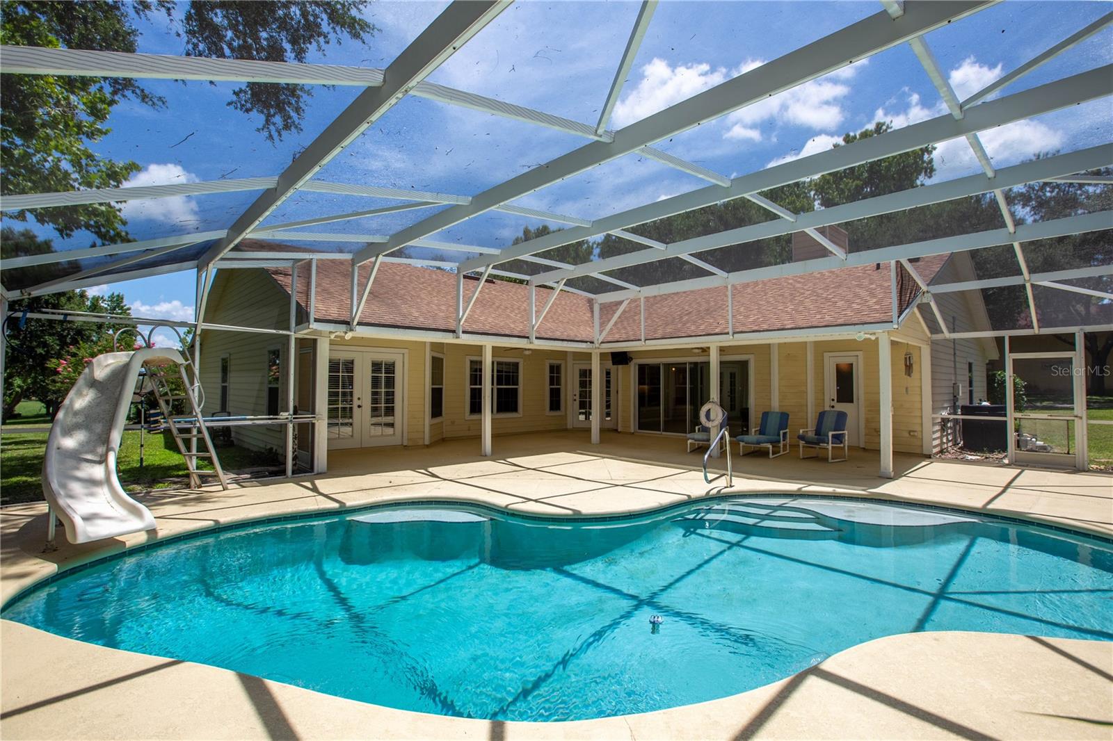 Image 23 of 51 For 14933 Thoroughbred Ln
