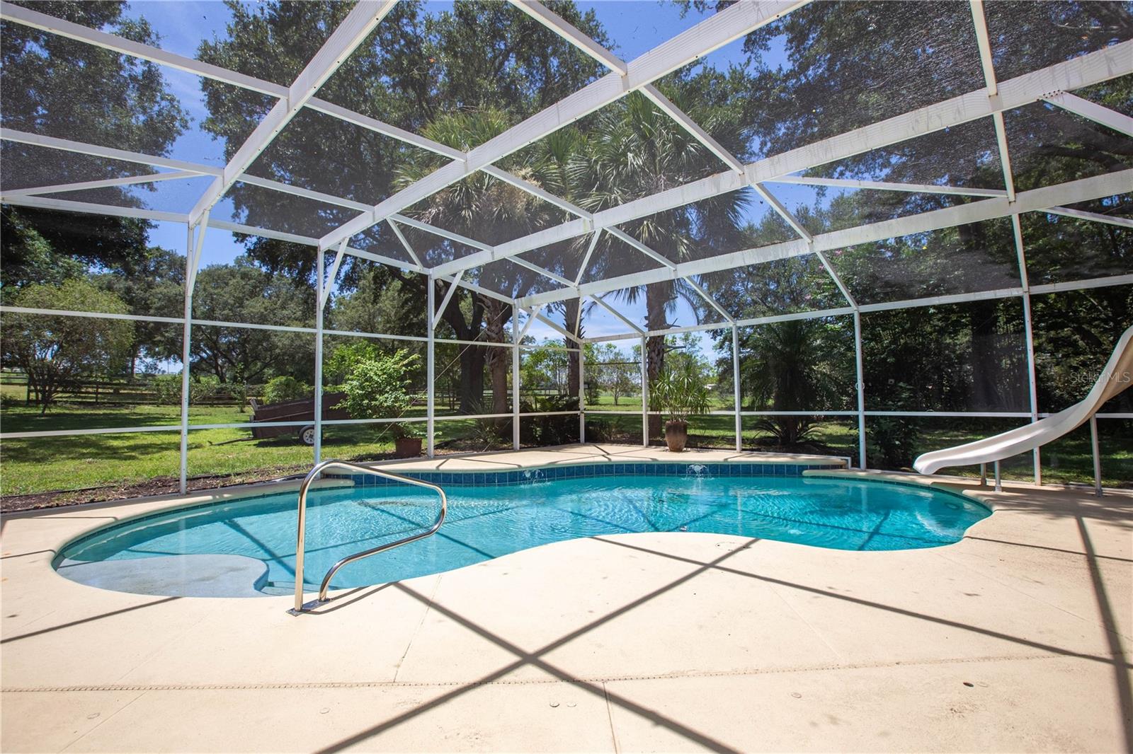 Image 25 of 51 For 14933 Thoroughbred Ln