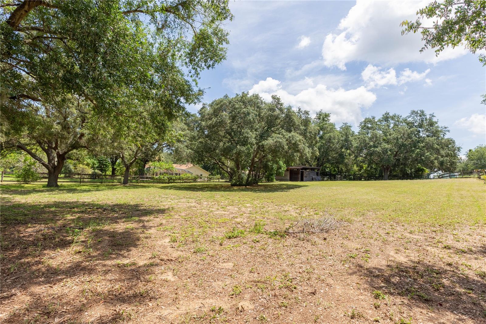 Image 41 of 51 For 14933 Thoroughbred Ln