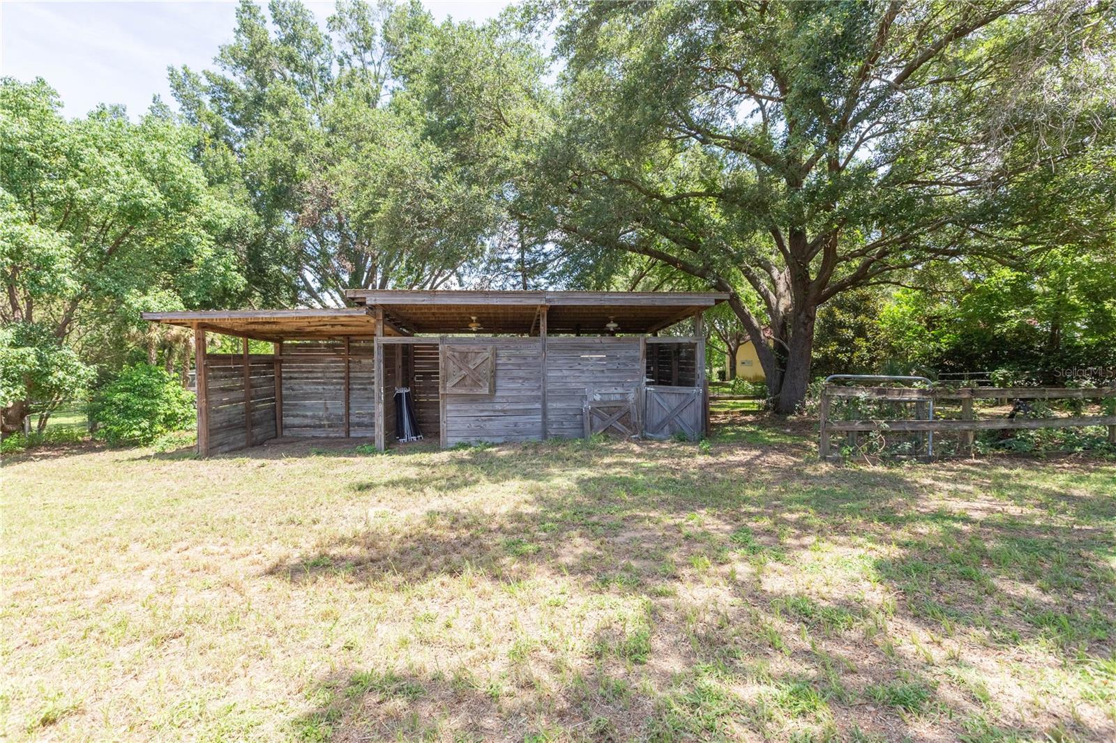 Image 43 of 51 For 14933 Thoroughbred Ln