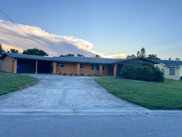 Listing Details for 1503 Canal Court, TAVARES, FL 32778