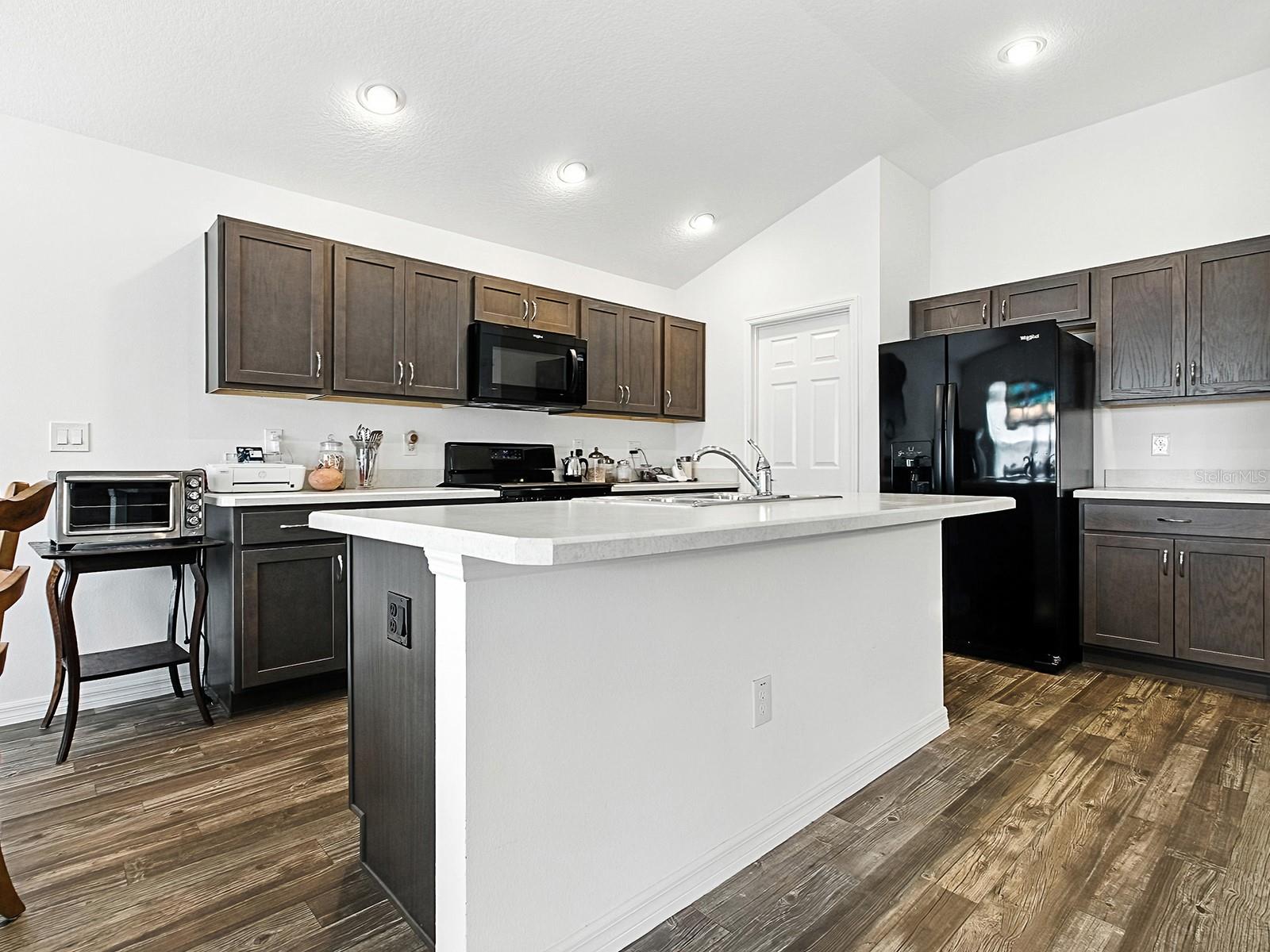 Image 11 of 37 For 2061 Biller Circle