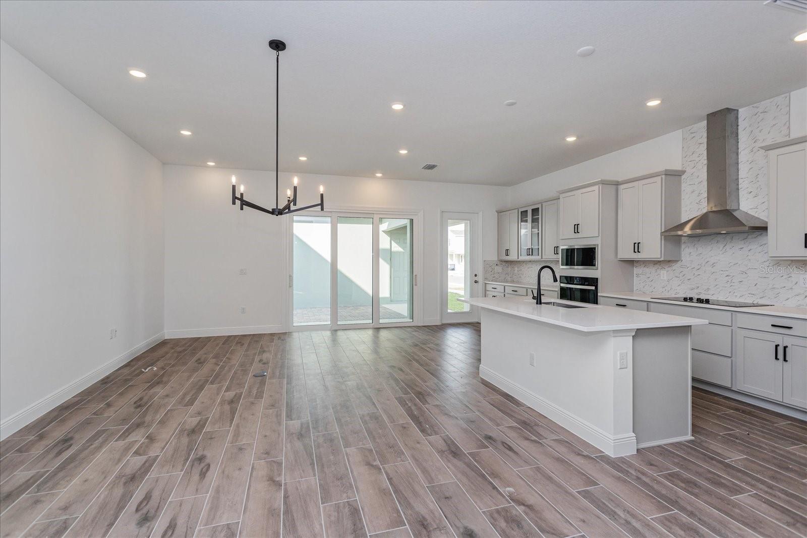 Image 4 of 12 For 13175 Calming Breeze Way