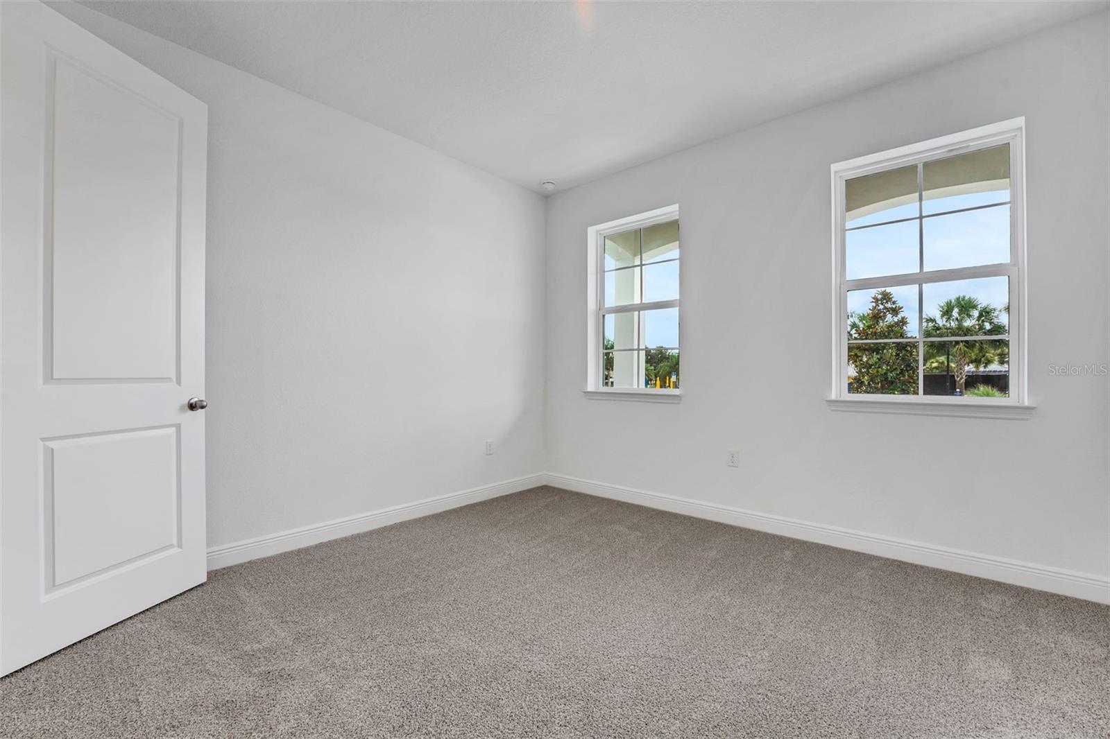 Image 17 of 21 For 991 Fiesta Key Circle