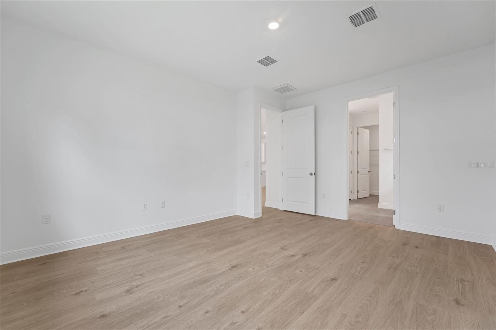 Image 19 of 21 For 991 Fiesta Key Circle