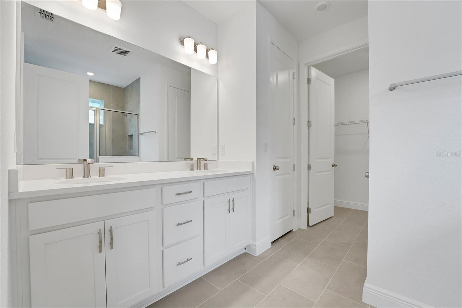 Image 21 of 21 For 991 Fiesta Key Circle