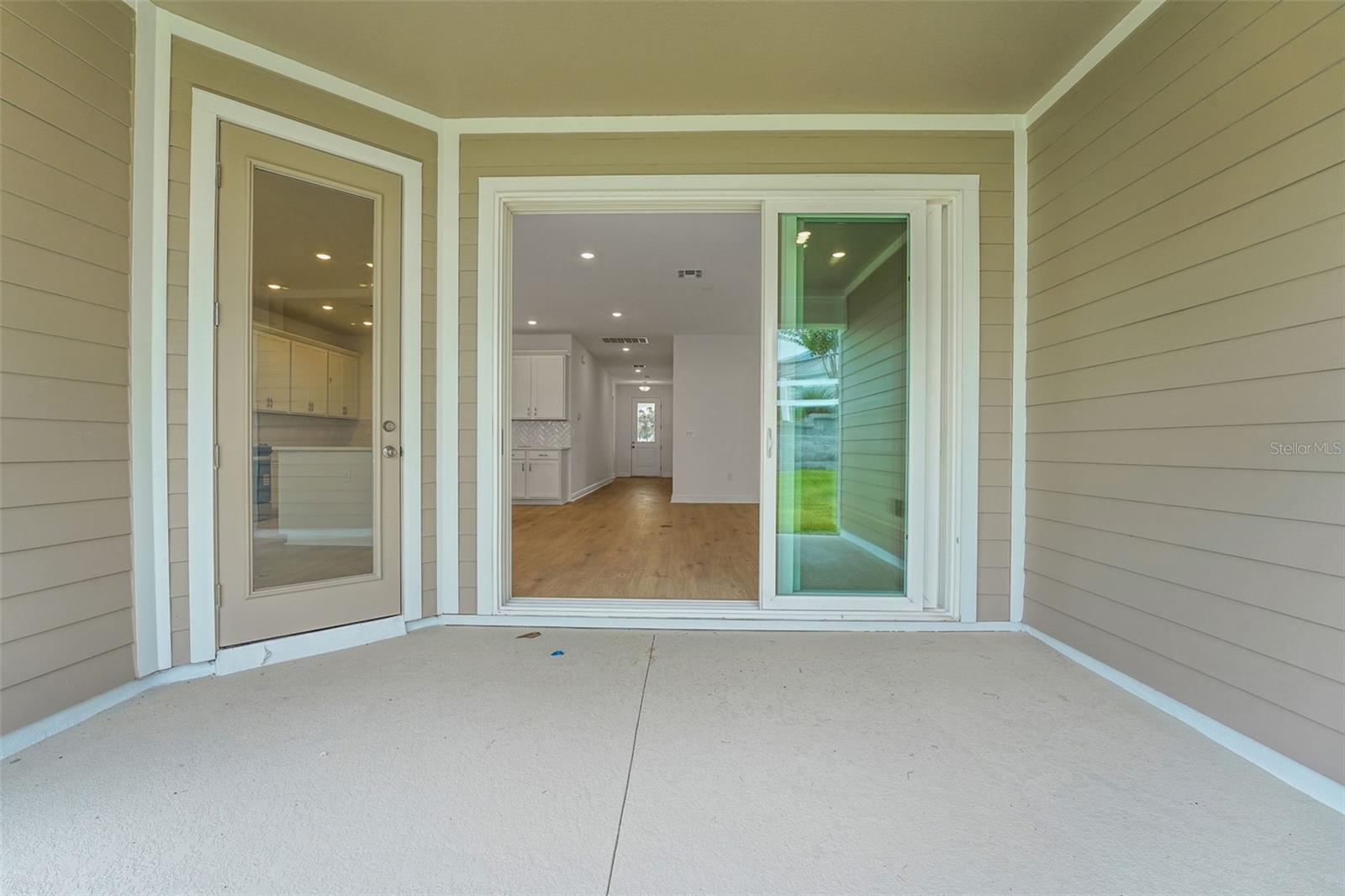 Image 24 of 58 For 991 Fiesta Key Circle