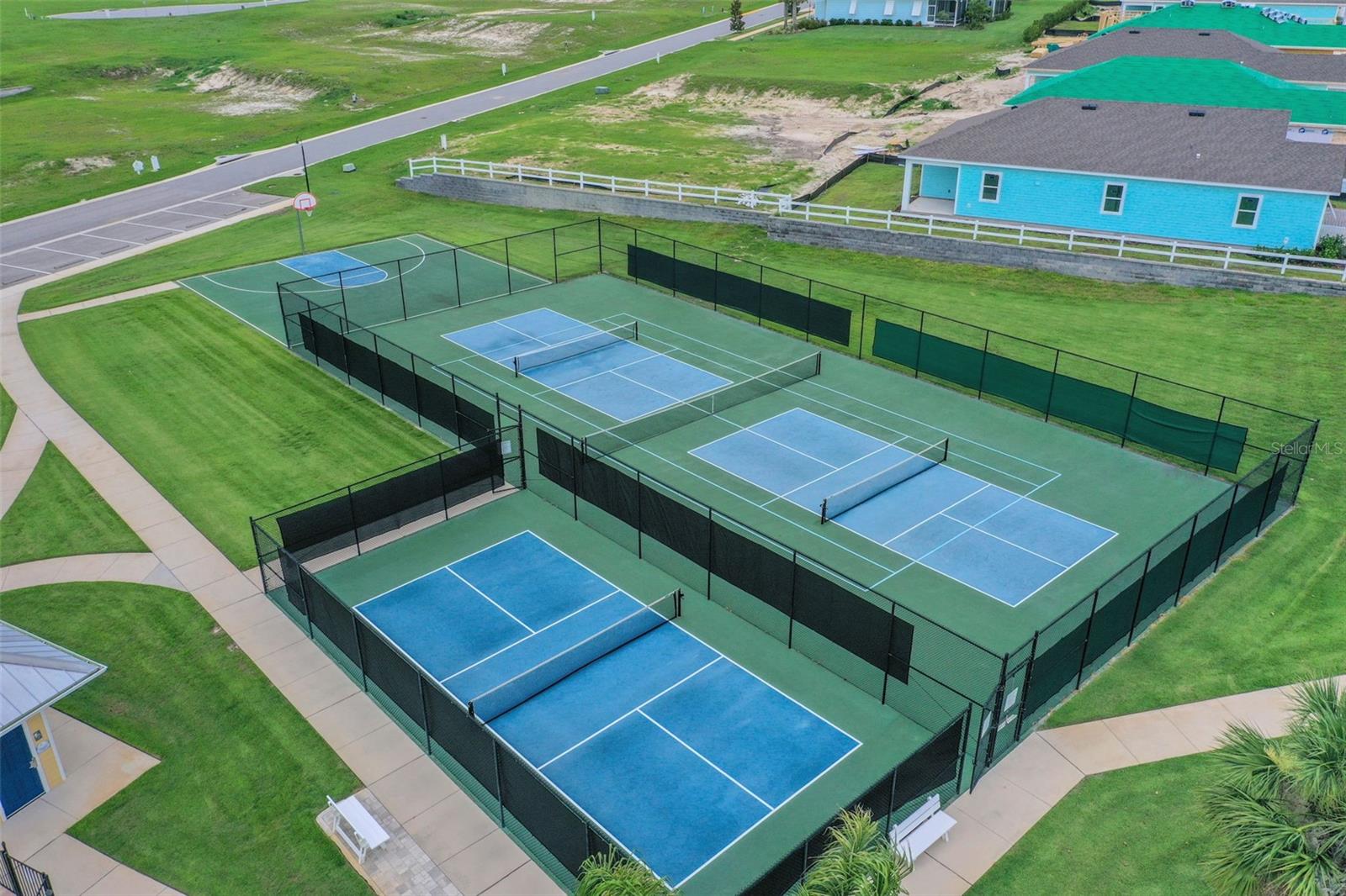 Image 43 of 58 For 991 Fiesta Key Circle