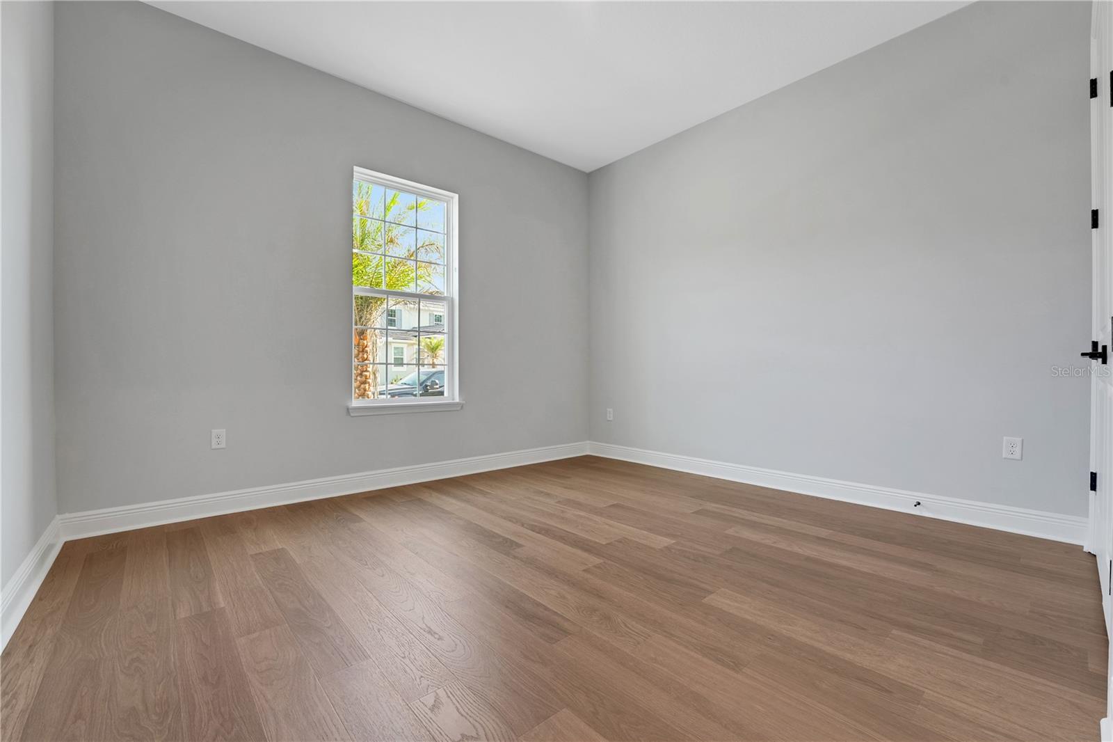 Image 11 of 51 For 14366 Crest Palm Avenue