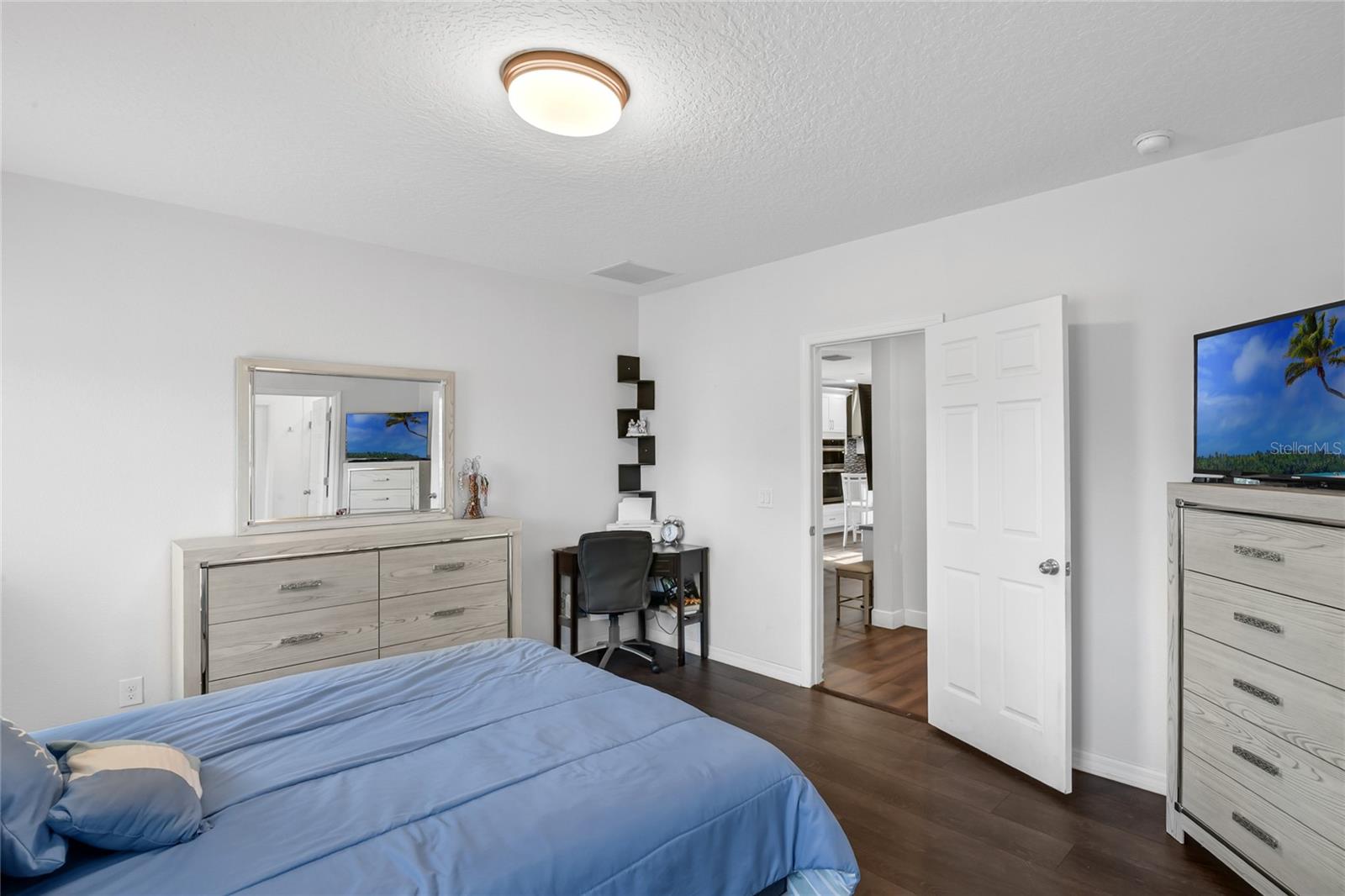 Image 19 of 29 For 9213 Halsey Drive