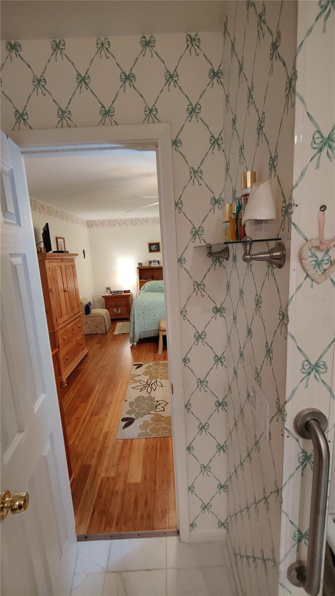 Image 43 of 67 For 204 Adair Avenue