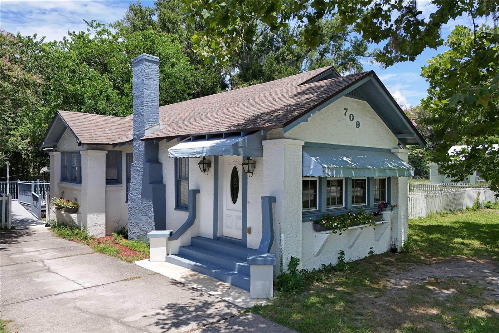 Details for 709 Daphne Avenue, UMATILLA, FL 32784