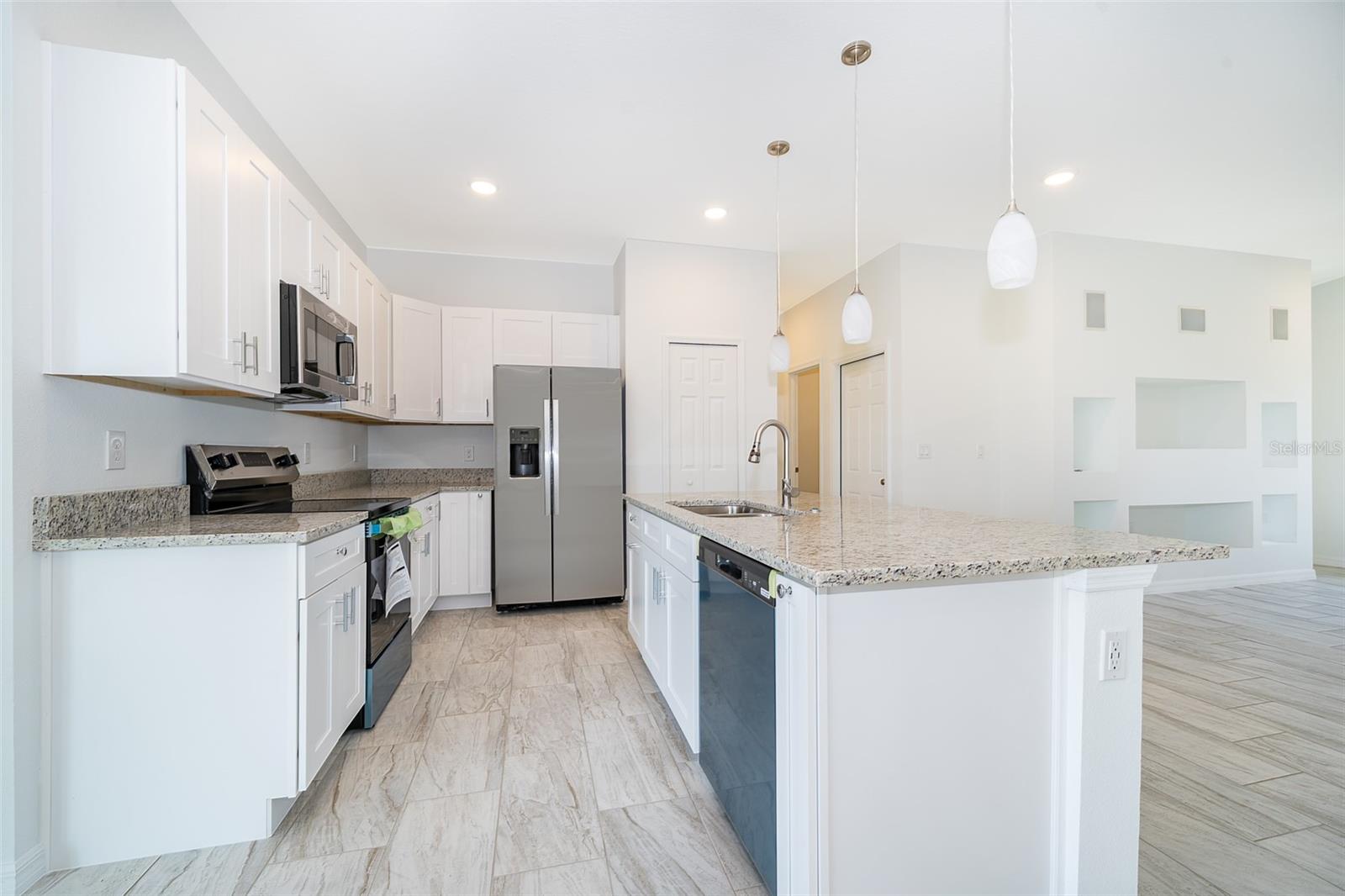 Image 10 of 23 For 39 Catalina Court