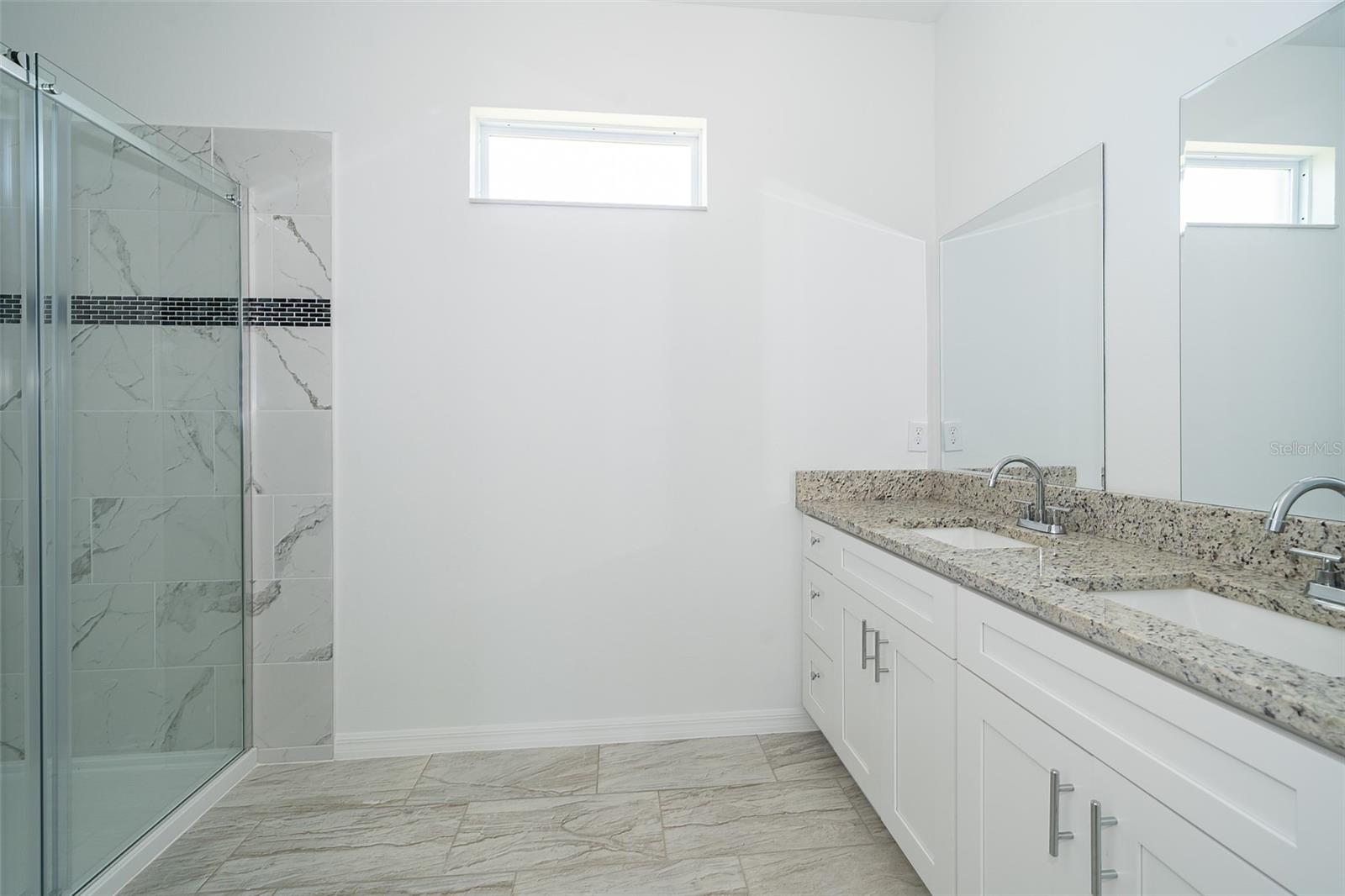 Image 14 of 23 For 39 Catalina Court