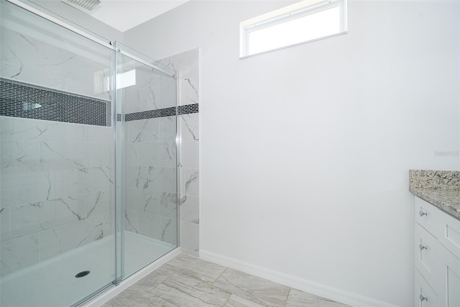 Image 15 of 23 For 39 Catalina Court