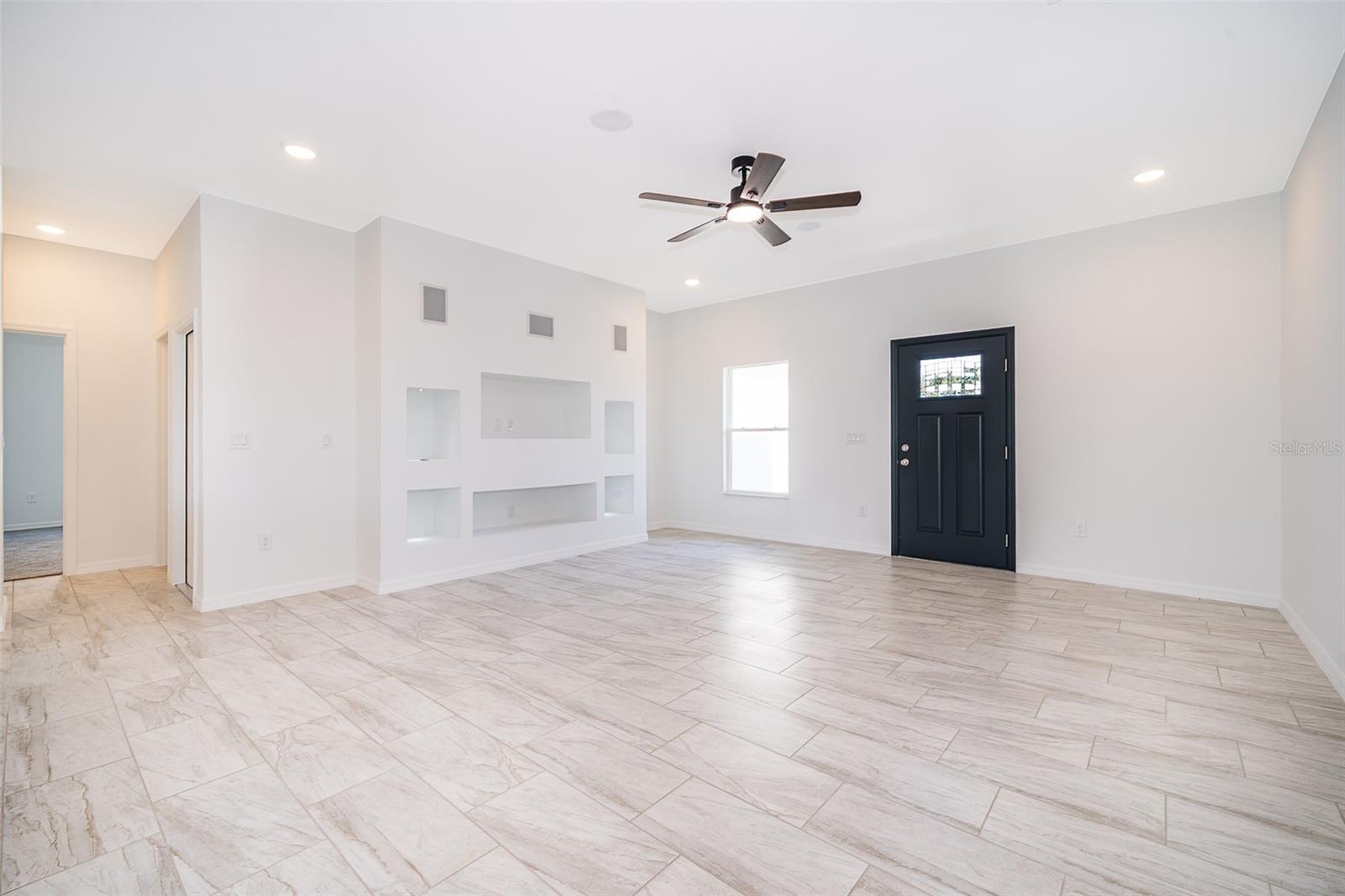 Image 6 of 23 For 39 Catalina Court