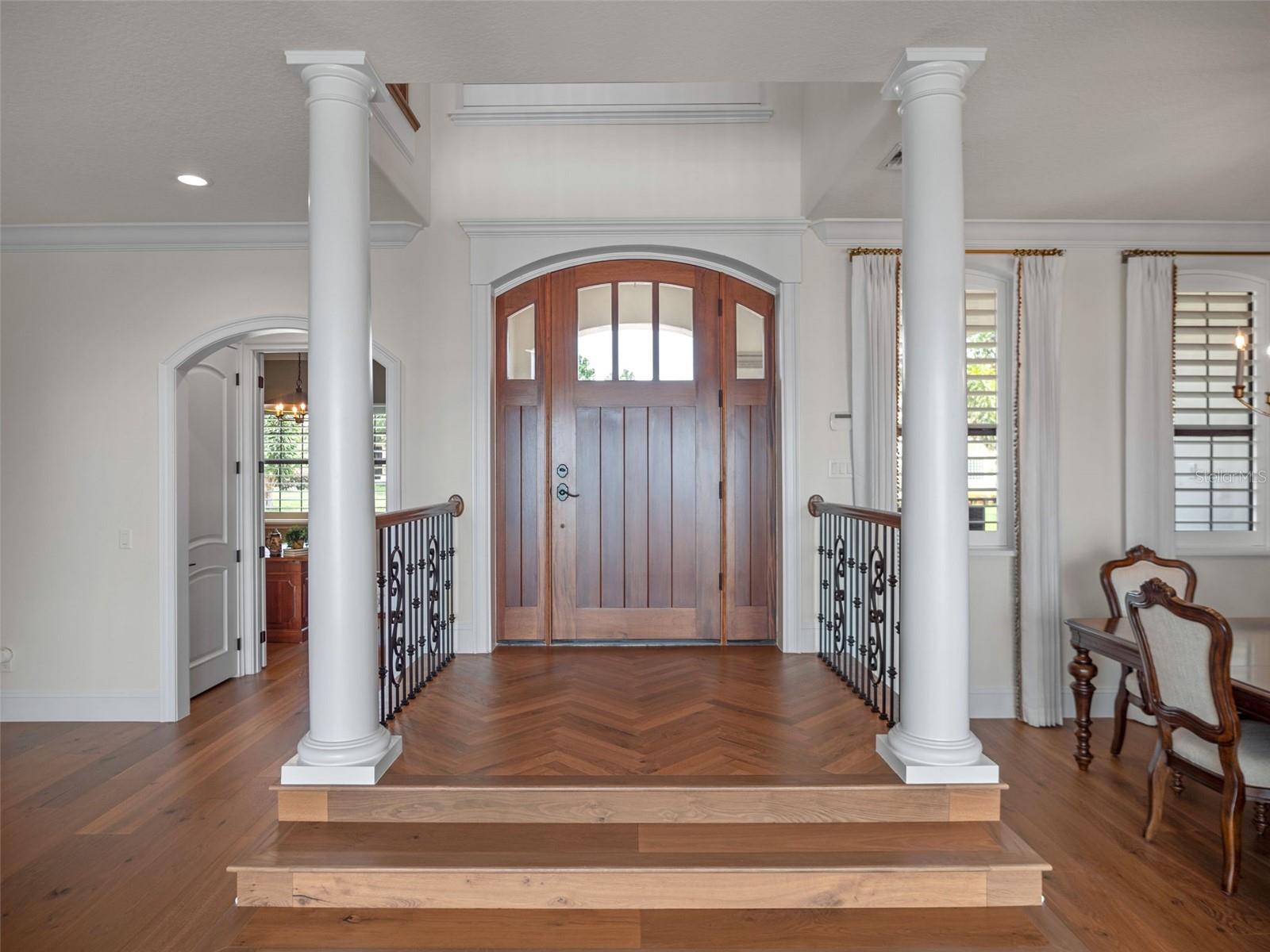 Image 10 of 99 For 530 Largovista Drive