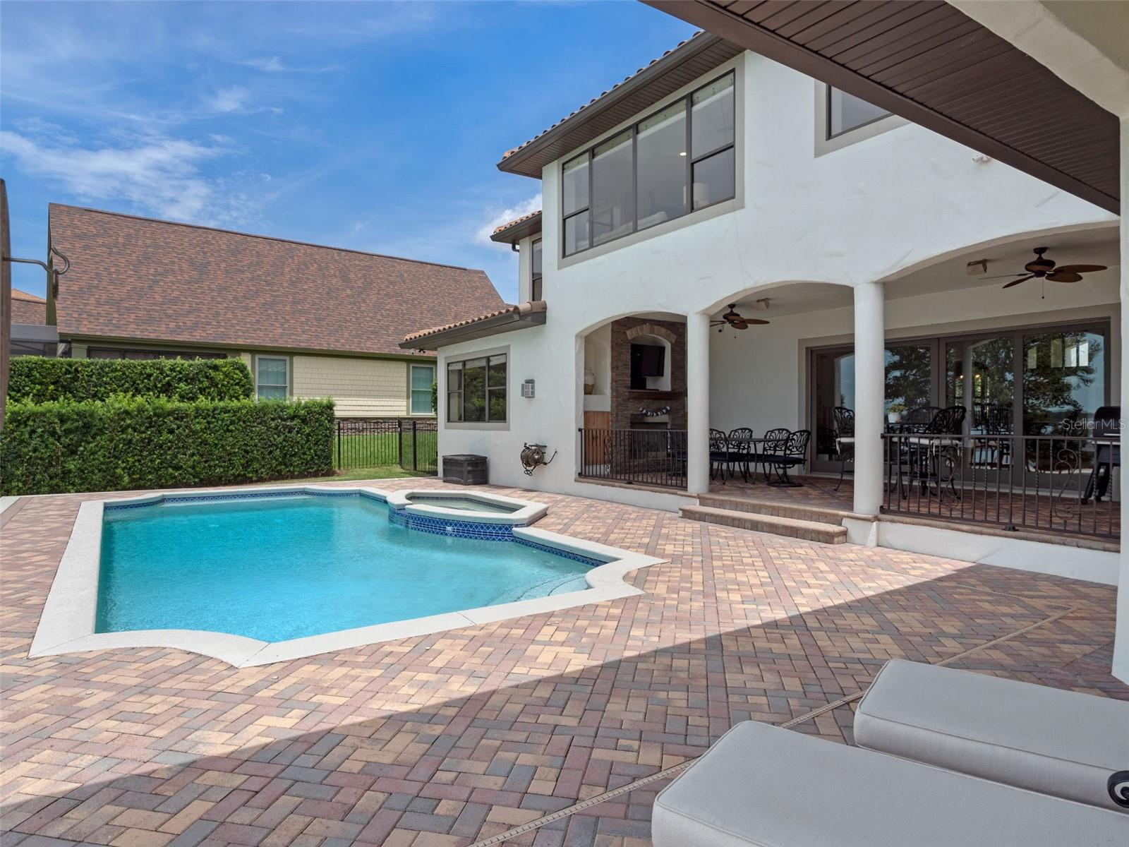 Image 78 of 99 For 530 Largovista Drive