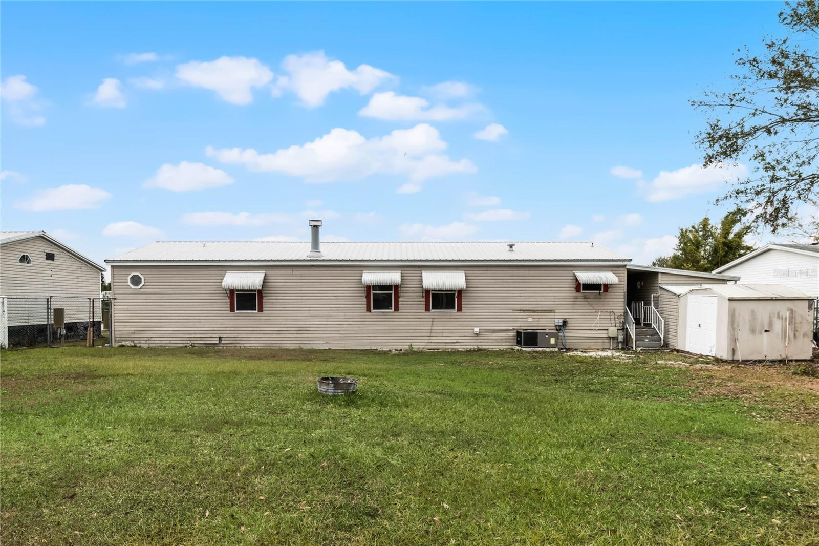 Image 2 of 19 For 571 Lindsey Drive