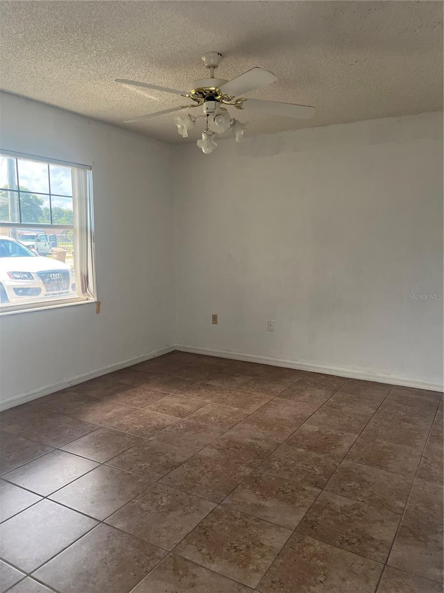 Image 9 of 19 For 1585 Triangle Drive
