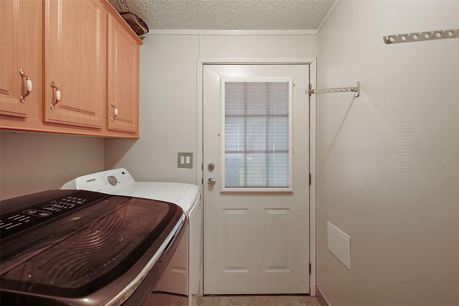 Image 11 of 14 For 16582 96th Court