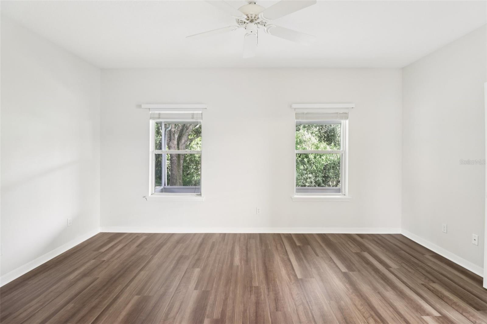 Image 13 of 39 For 9051 Saint Andrews Way