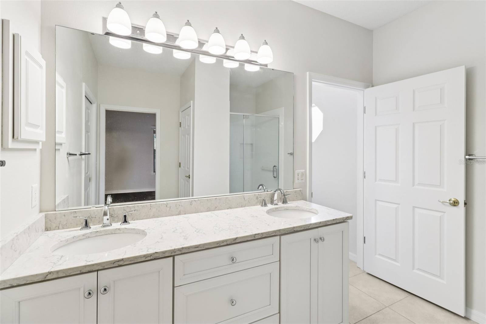 Image 17 of 39 For 9051 Saint Andrews Way