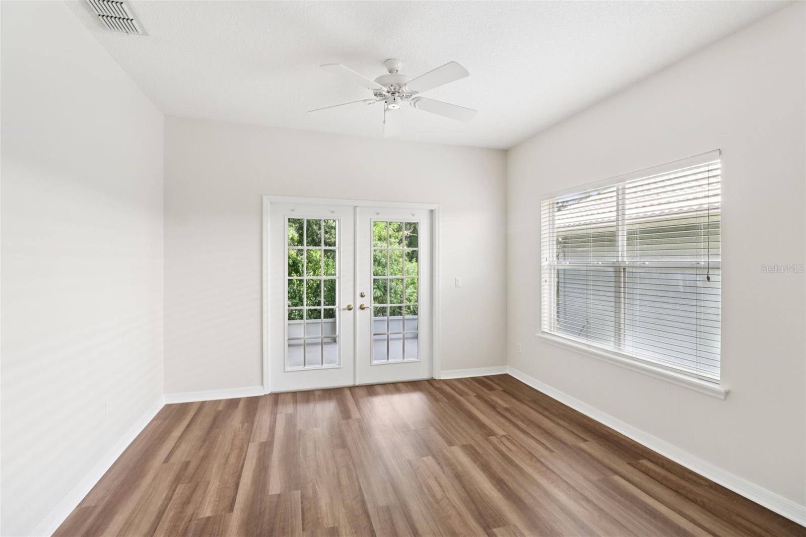 Image 20 of 39 For 9051 Saint Andrews Way