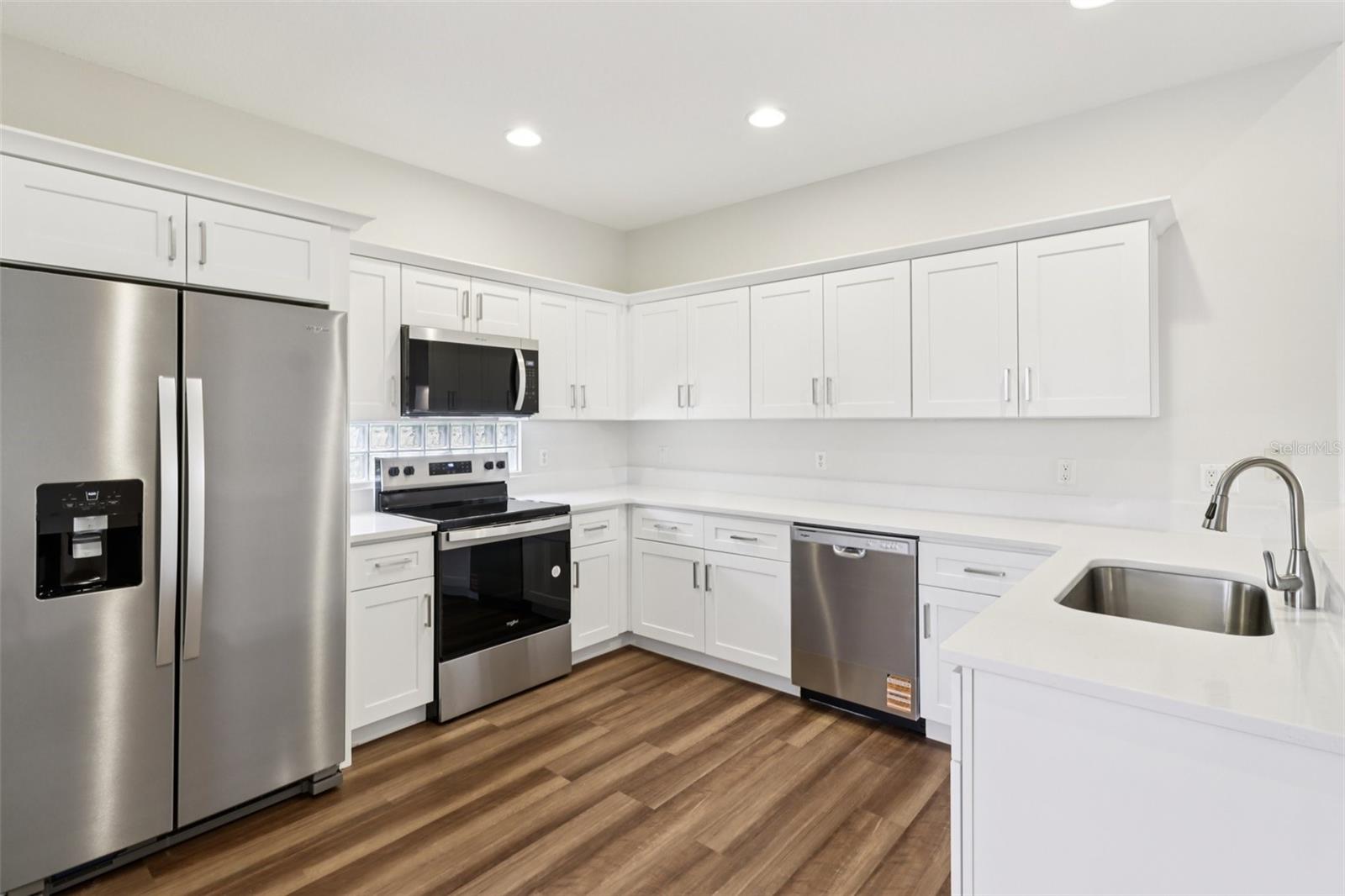Image 6 of 39 For 9051 Saint Andrews Way