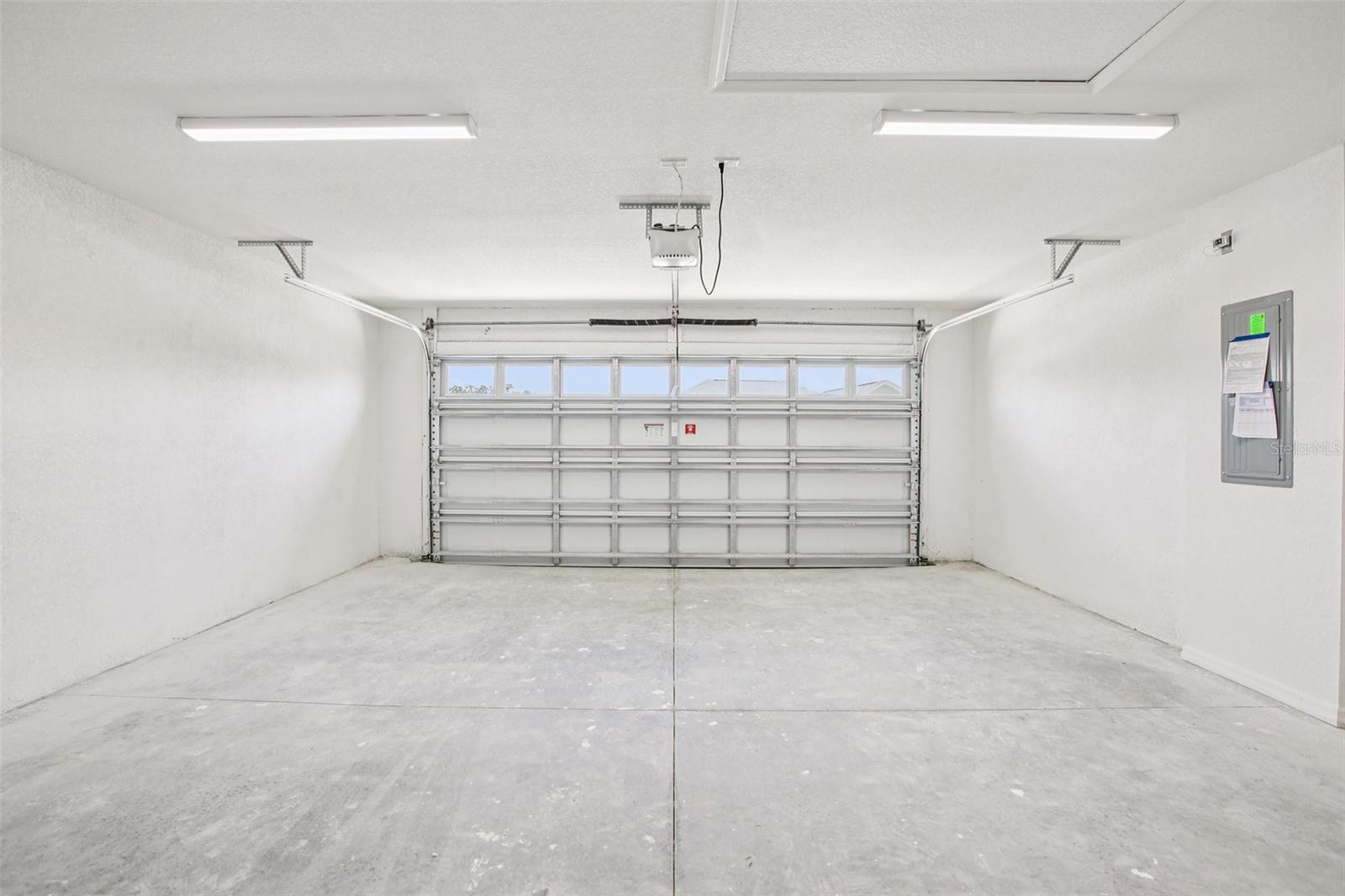 Image 37 of 44 For 2660 75th Boulevard