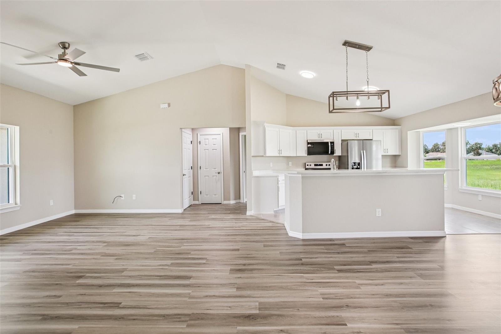 Image 8 of 44 For 2660 75th Boulevard