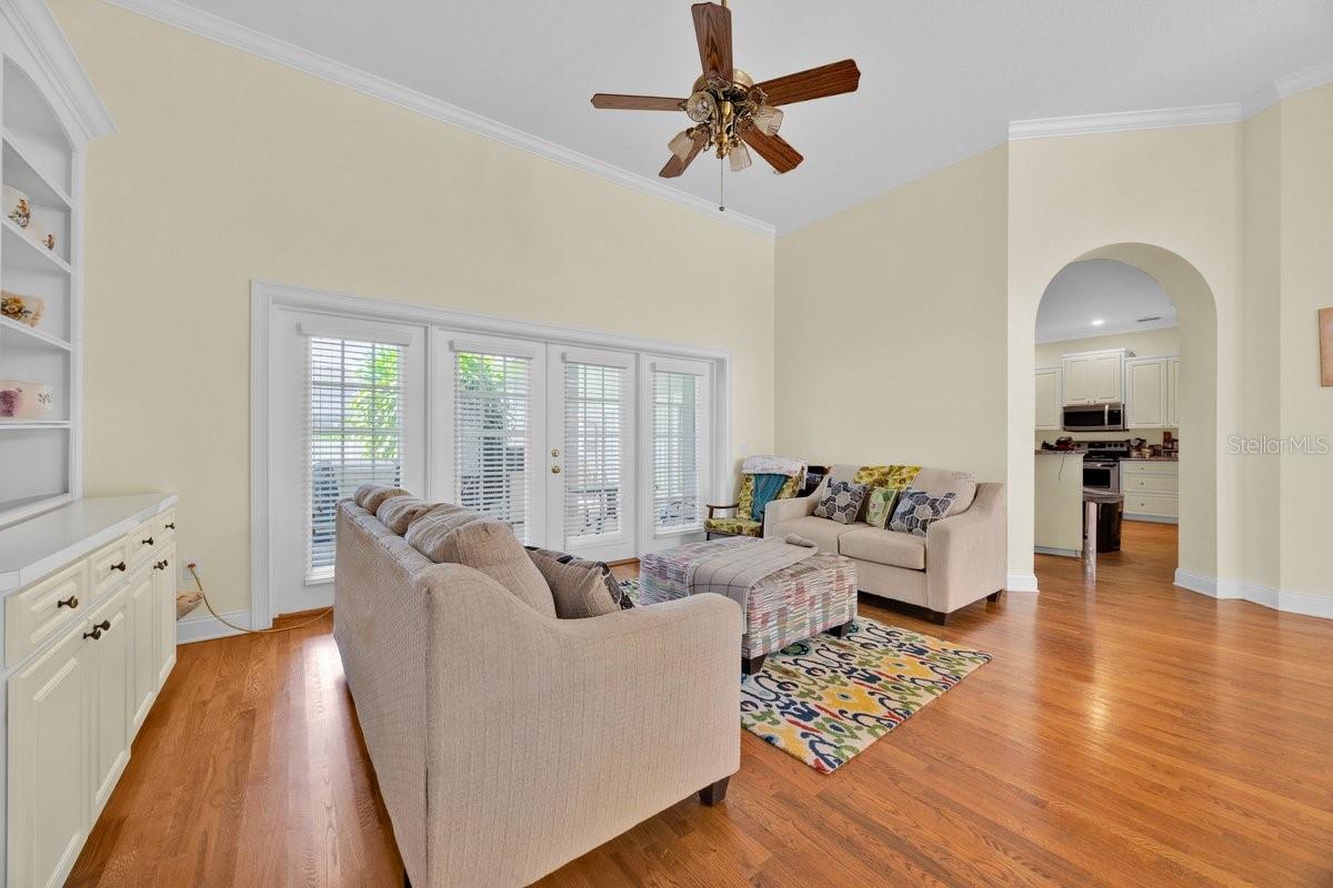 Image 21 of 37 For 832 Ashton Oaks Circle