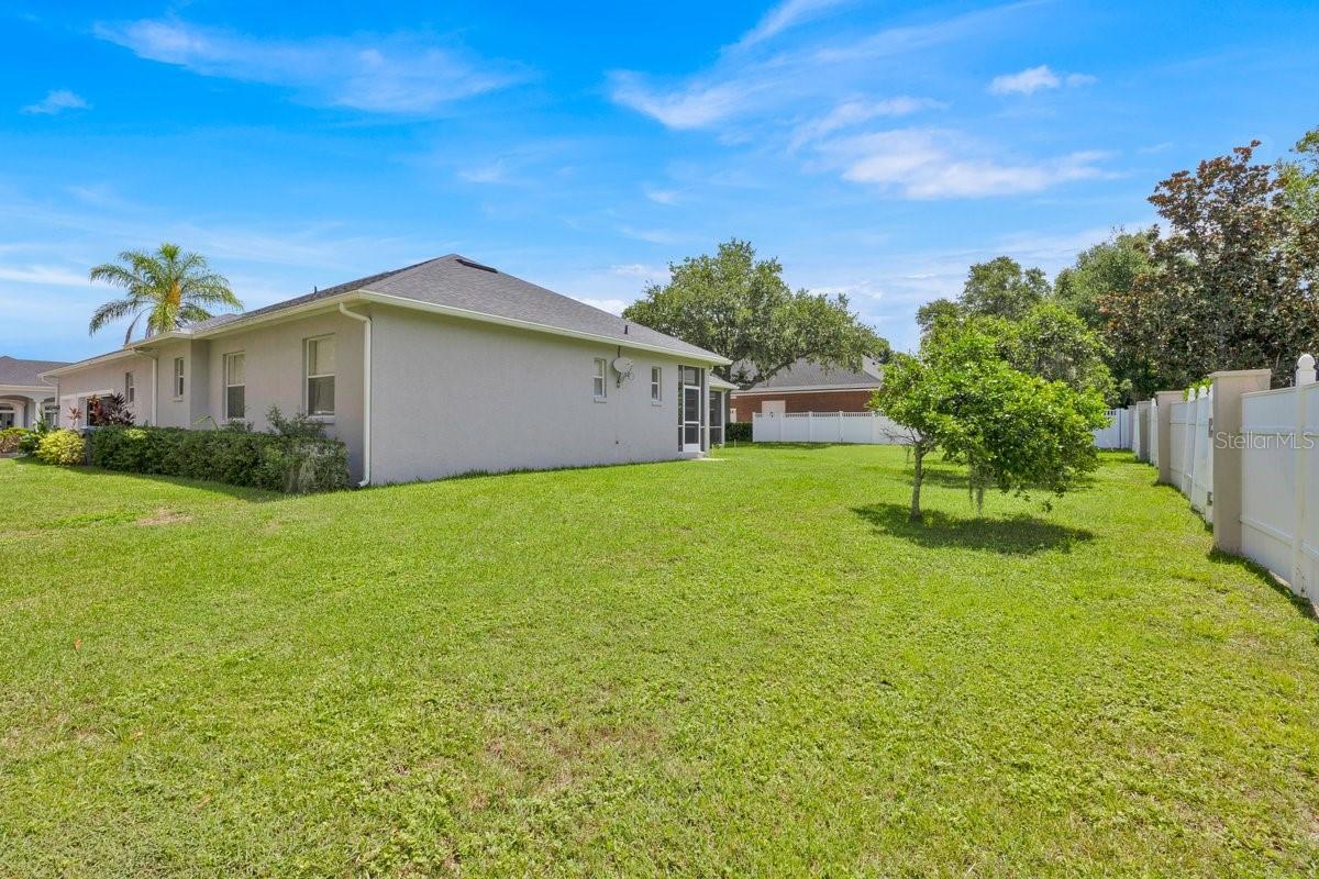 Image 33 of 37 For 832 Ashton Oaks Circle