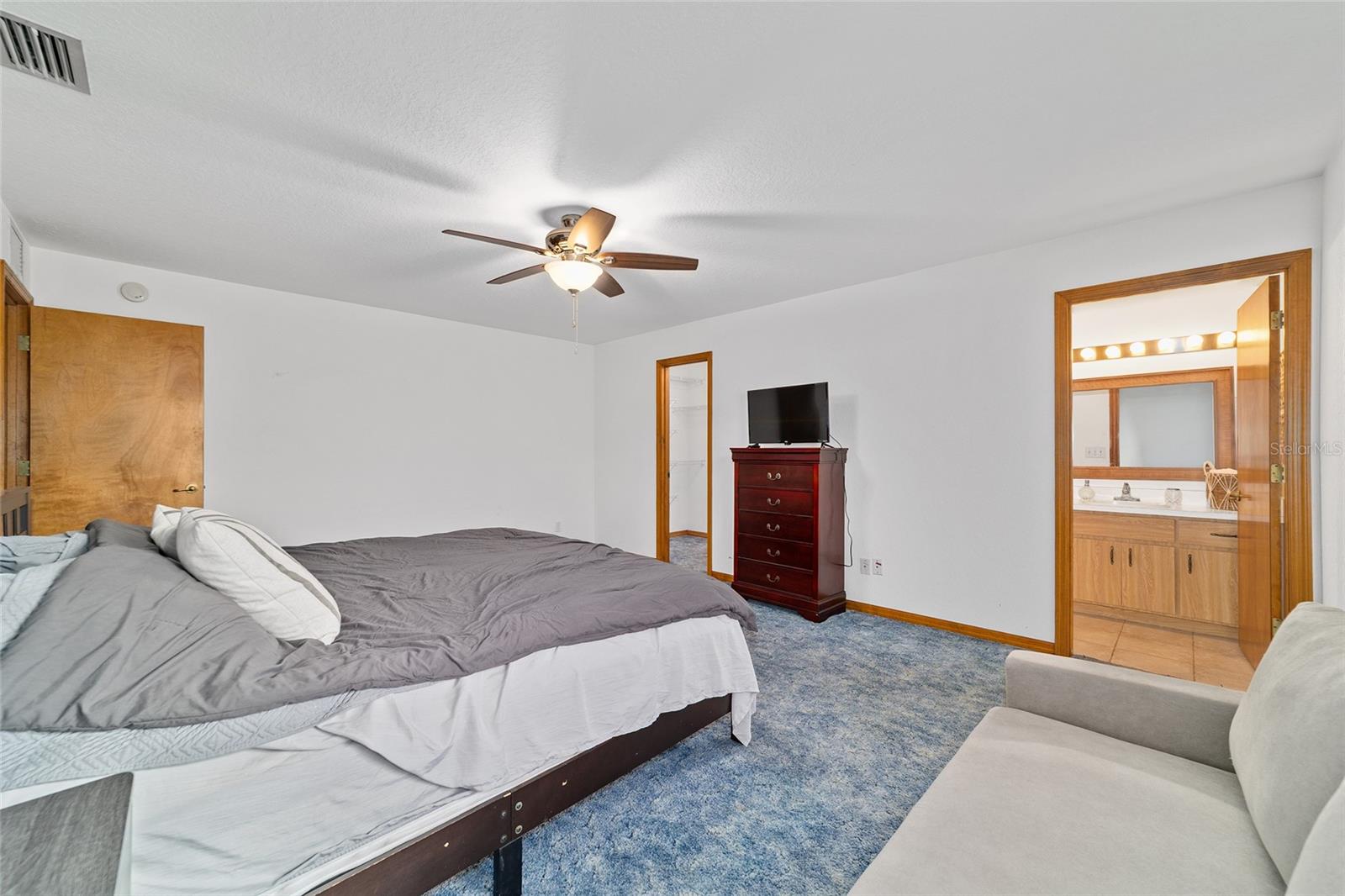 Image 15 of 42 For 11793 74th Terrace